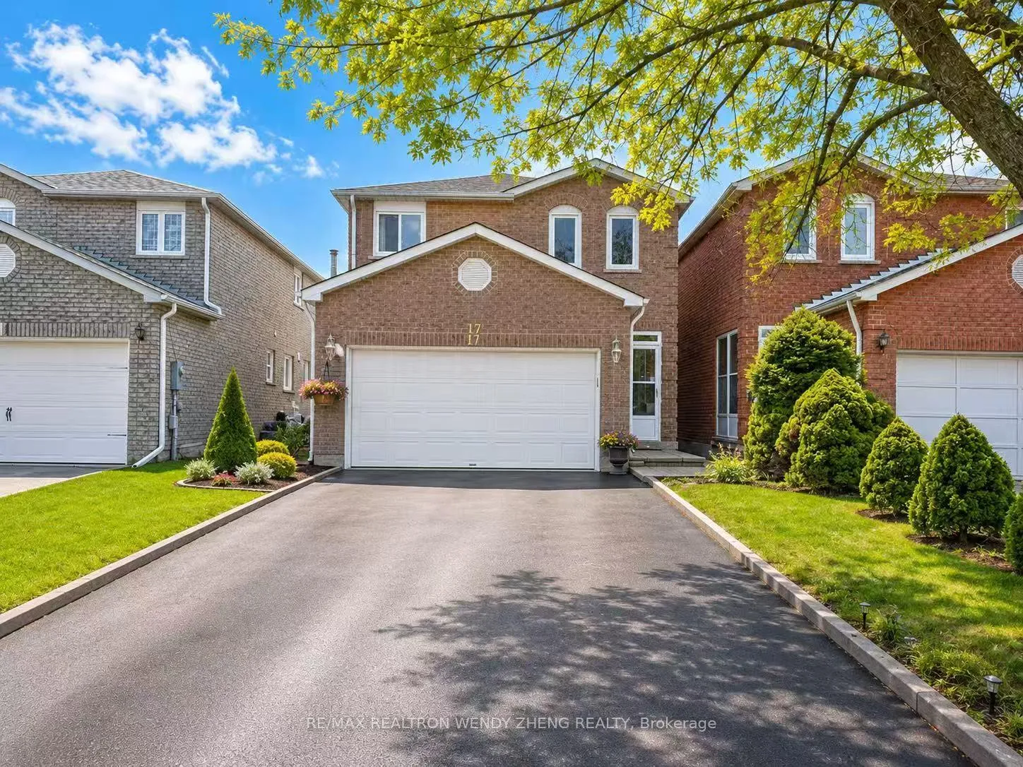 Photo 1 of 17 Ivan Daniels Drive, Markham, Middlefield — HOMEH