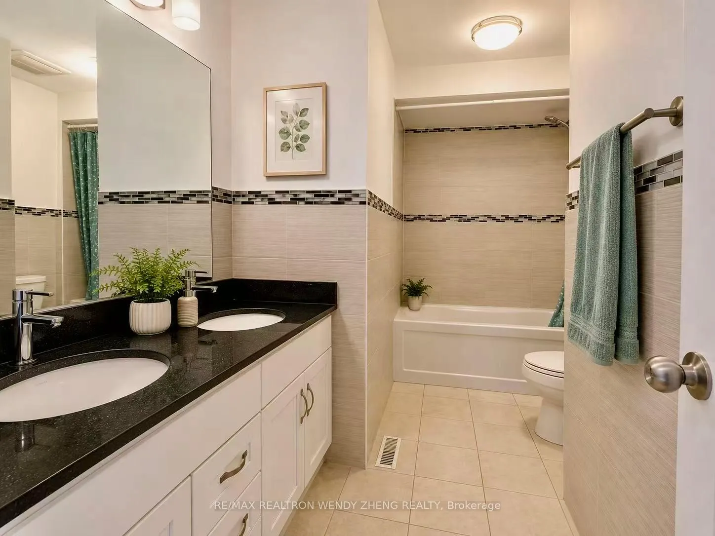Photo 15 of 17 Ivan Daniels Drive, Markham, Middlefield — HOMEH