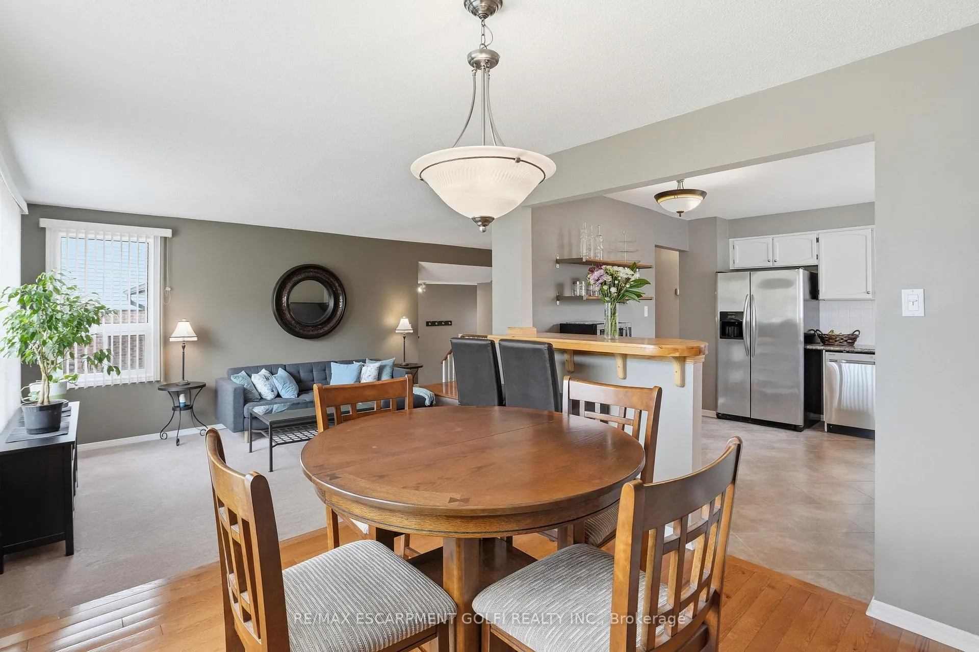 Photo 10 of 3141 Bentworth Drive, Burlington, Palmer — HOMEH