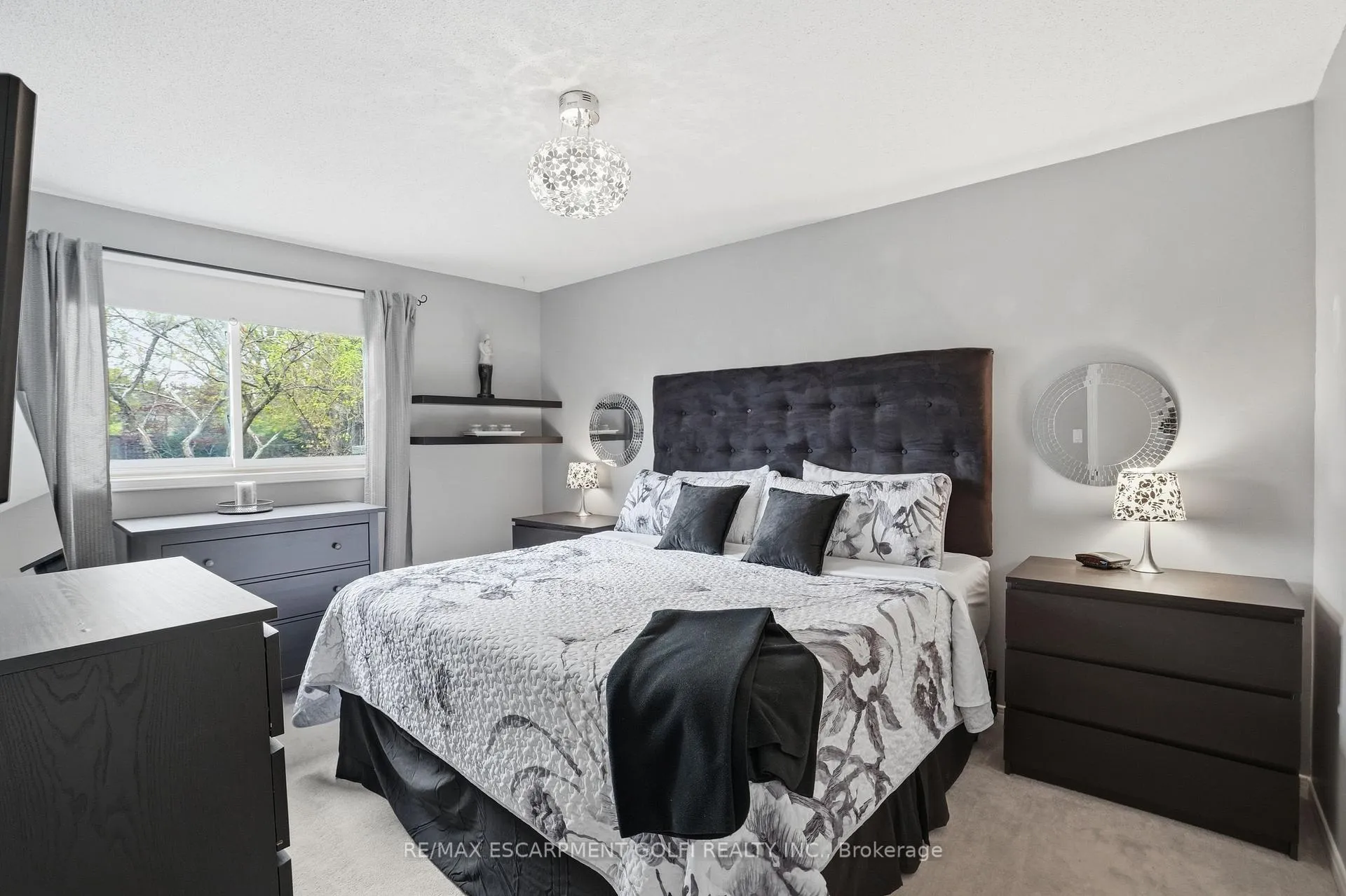 Photo 15 of 3141 Bentworth Drive, Burlington, Palmer — HOMEH