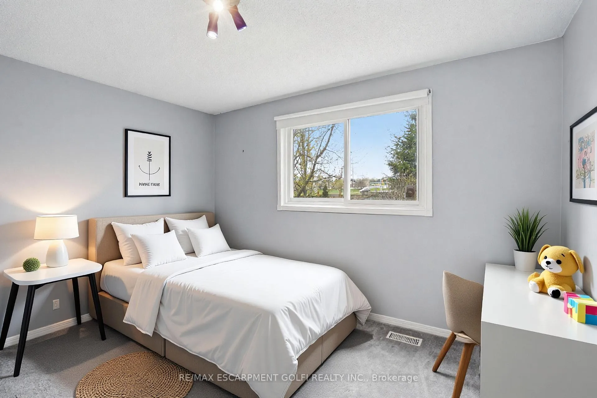 Photo 16 of 3141 Bentworth Drive, Burlington, Palmer — HOMEH