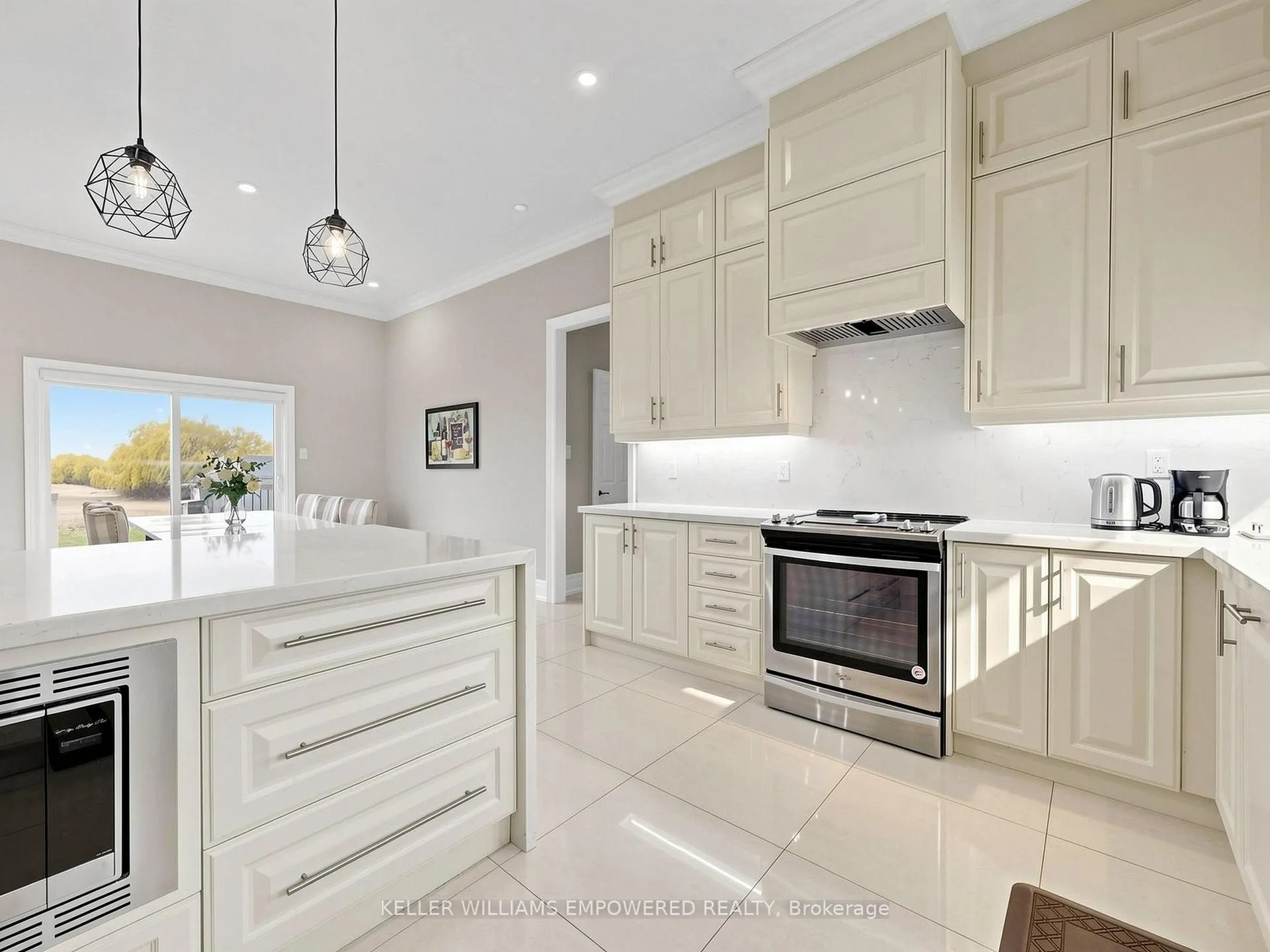 Photo 16 of 10108 Clarkway Drive, Brampton, Highway 427 — HOMEH