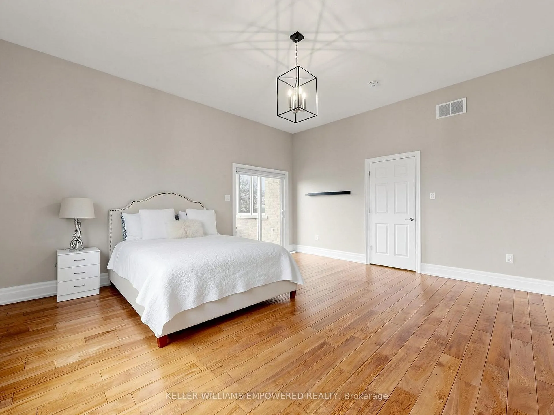 Photo 29 of 10108 Clarkway Drive, Brampton, Highway 427 — HOMEH