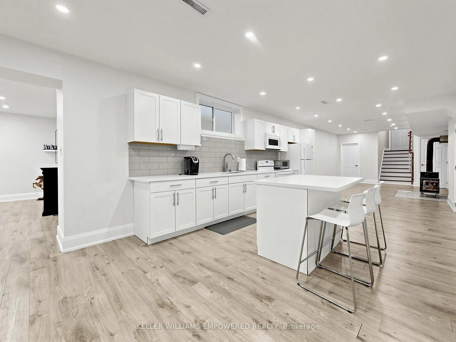 Photo 52 of 10108 Clarkway Drive, Brampton, Highway 427 — HOMEH