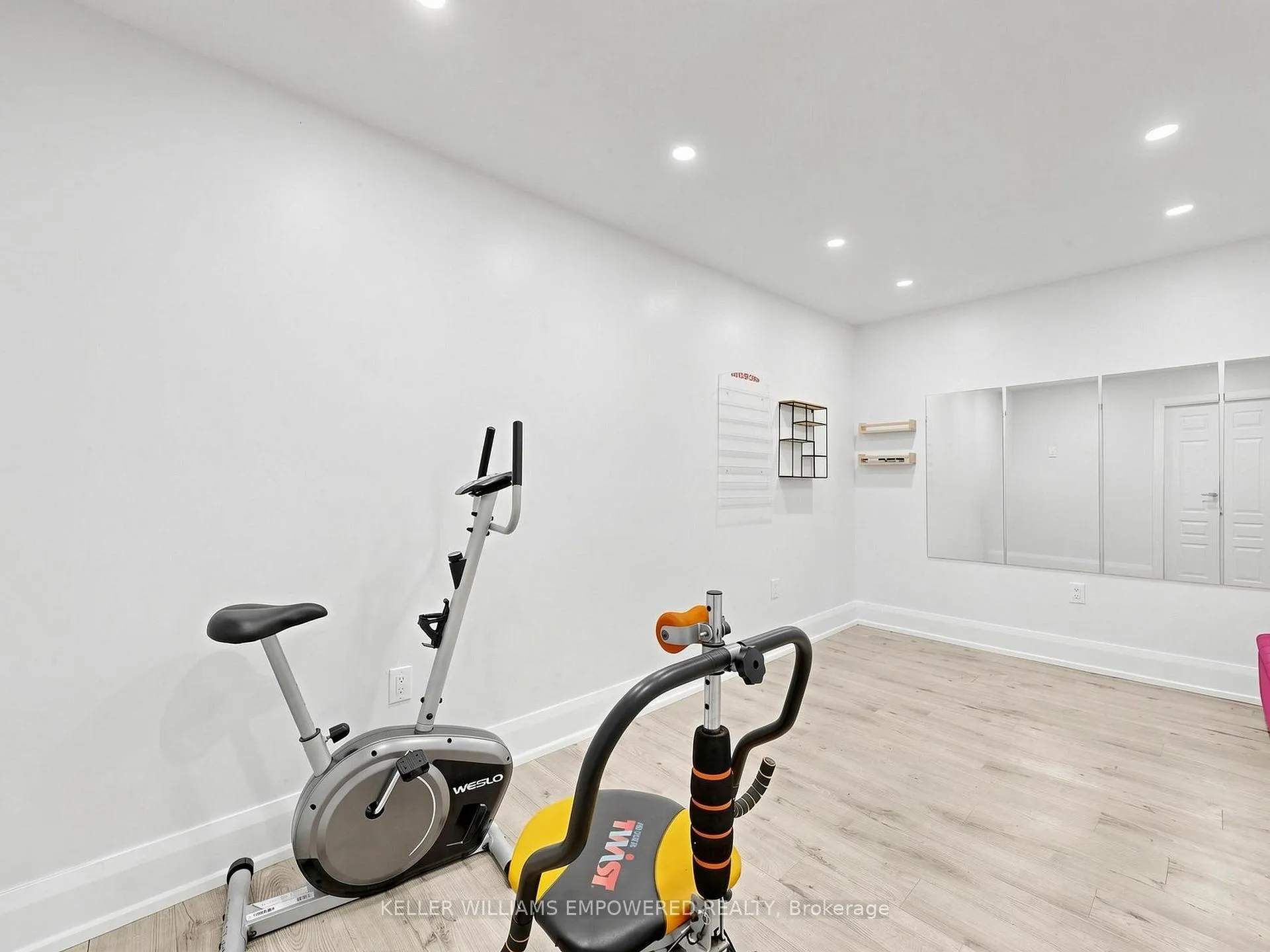 Photo 65 of 10108 Clarkway Drive, Brampton, Highway 427 — HOMEH