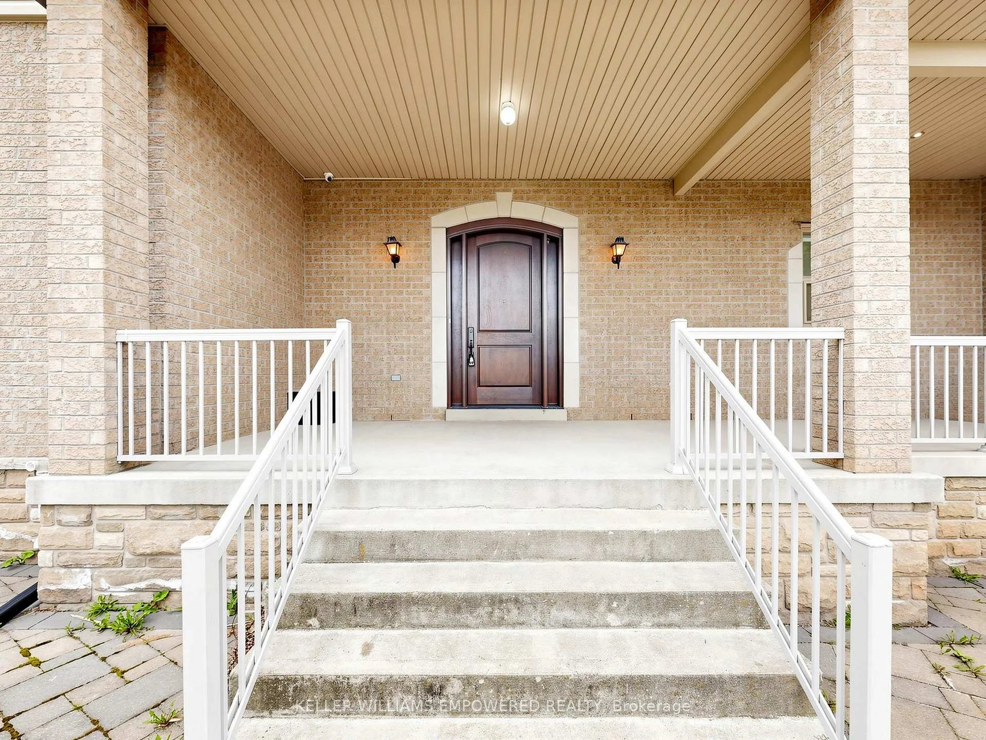 Photo 5 of 10108 Clarkway Drive, Brampton, Highway 427 — HOMEH