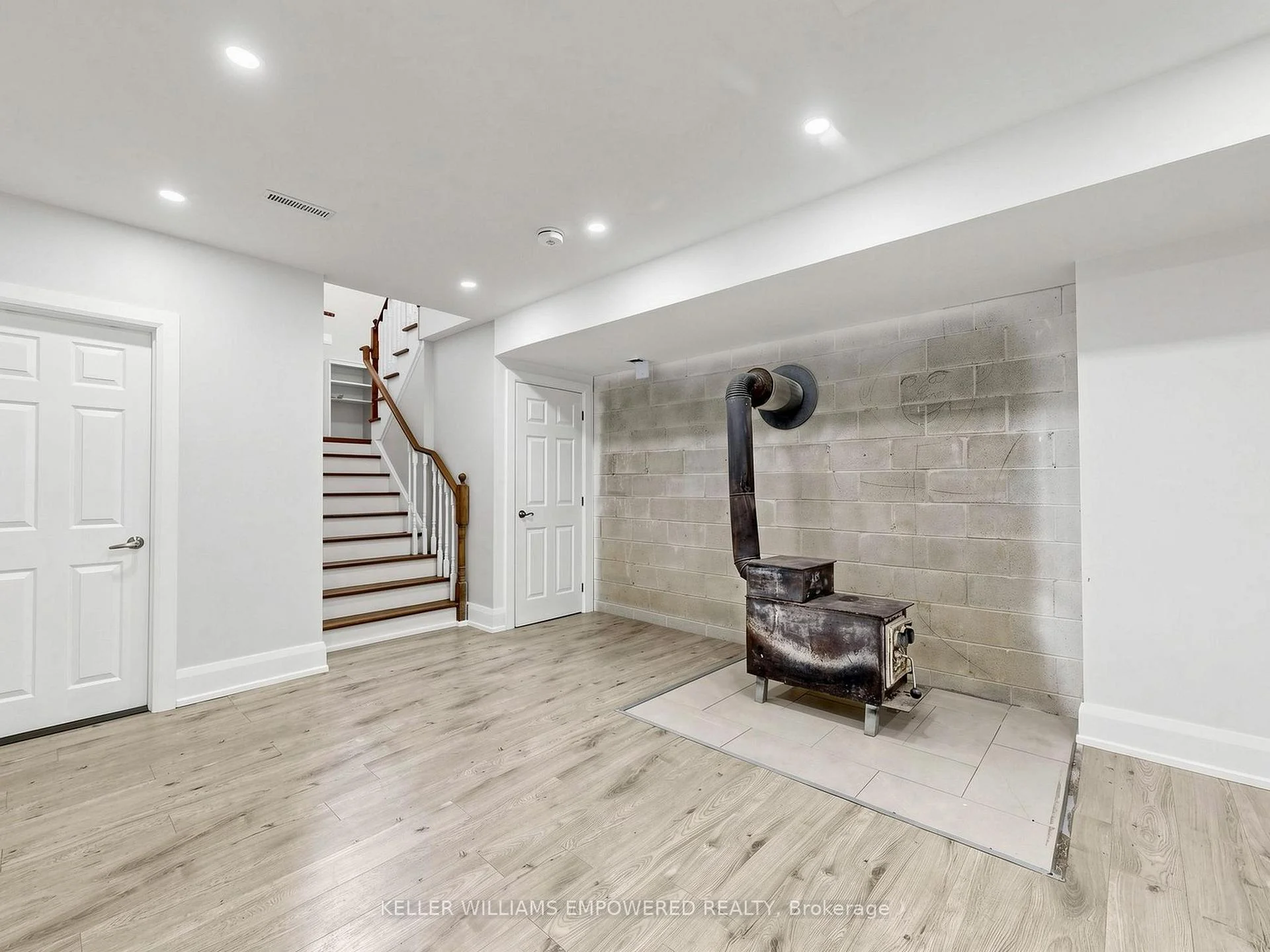 Photo 44 of 10108 Clarkway Drive, Brampton, Highway 427 — HOMEH