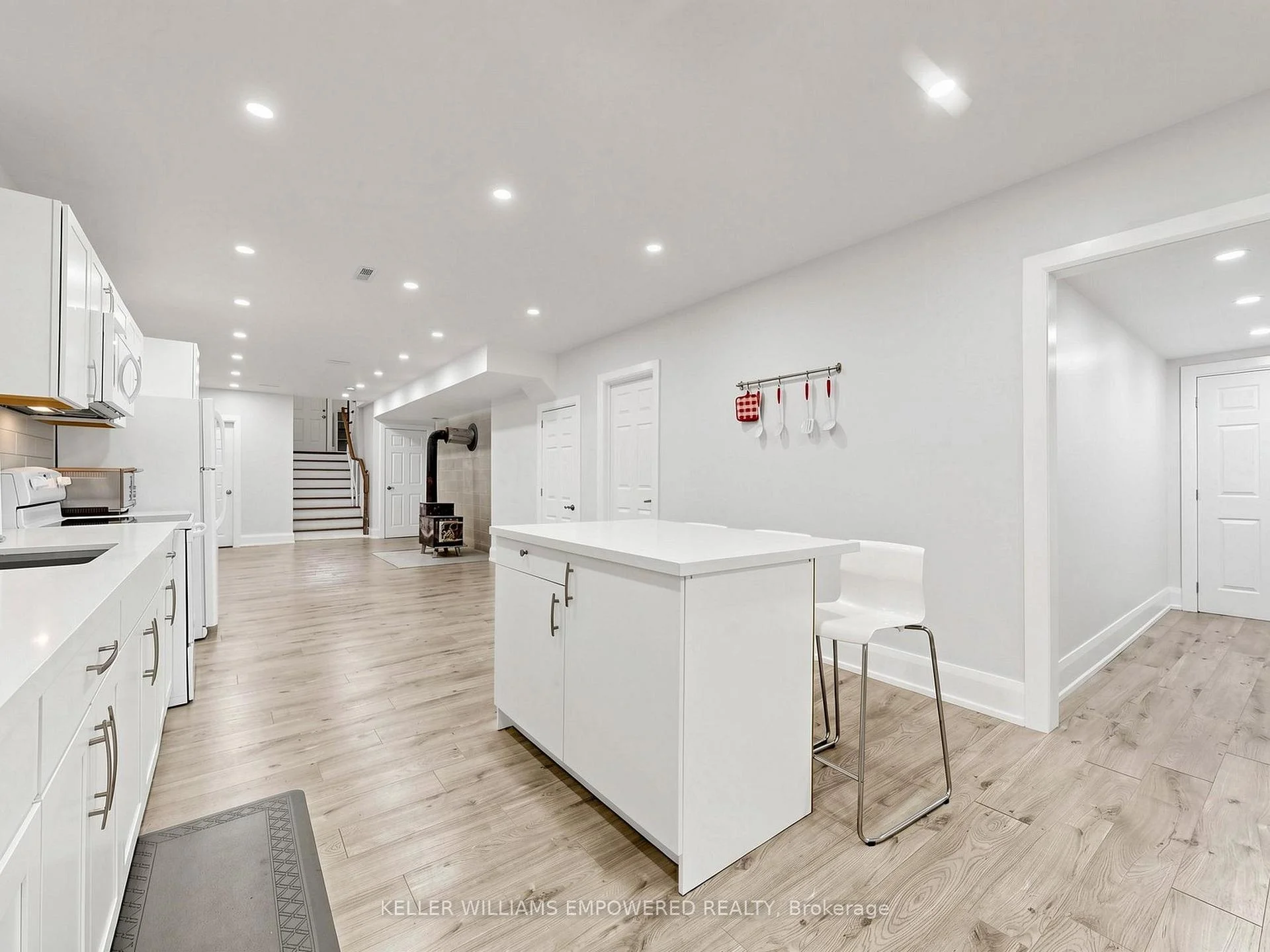 Photo 55 of 10108 Clarkway Drive, Brampton, Highway 427 — HOMEH