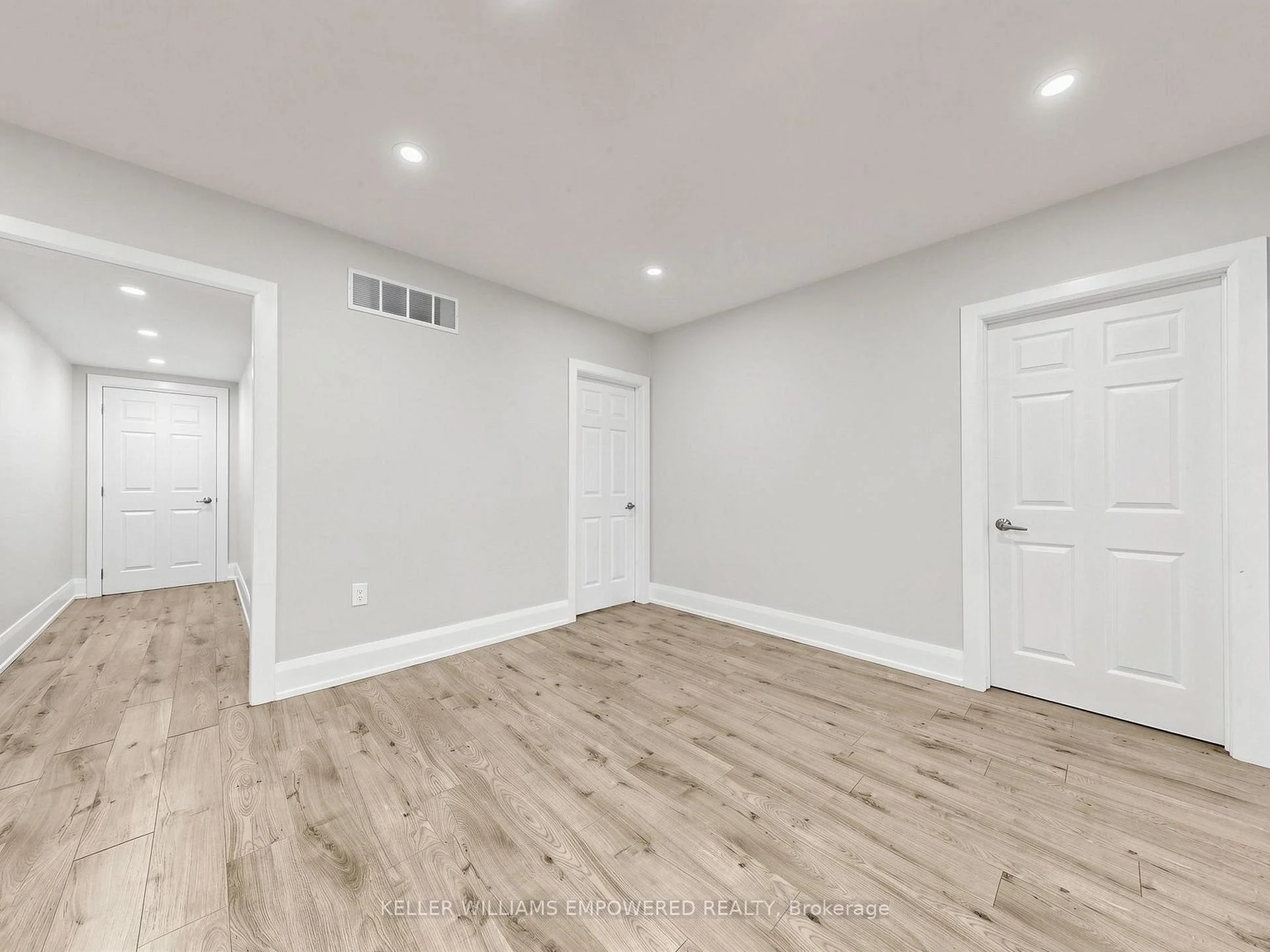 Photo 57 of 10108 Clarkway Drive, Brampton, Highway 427 — HOMEH