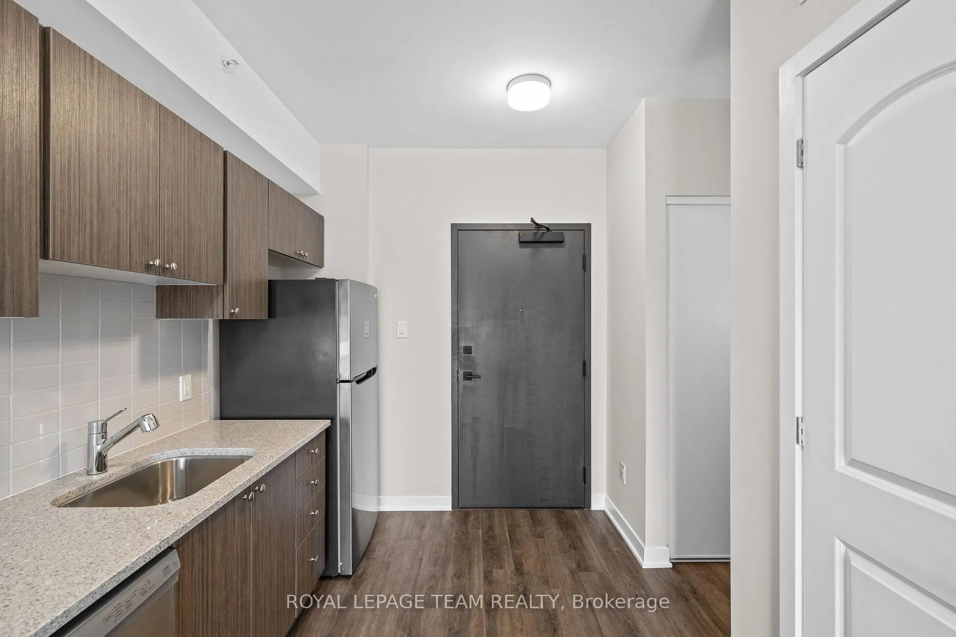 Photo 9 of Unit 203, 3600 Brian Coburn Boulevard, Ottawa, Avalon West — HOMEH