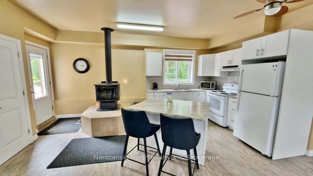 Photo 37 of 148 607 Highway, French River — HOMEH