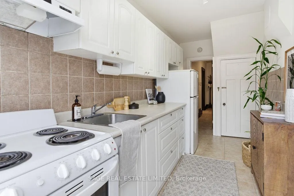 Photo 13 of 96 Silverthorn Avenue, Toronto, Weston-Pellam Park — HOMEH