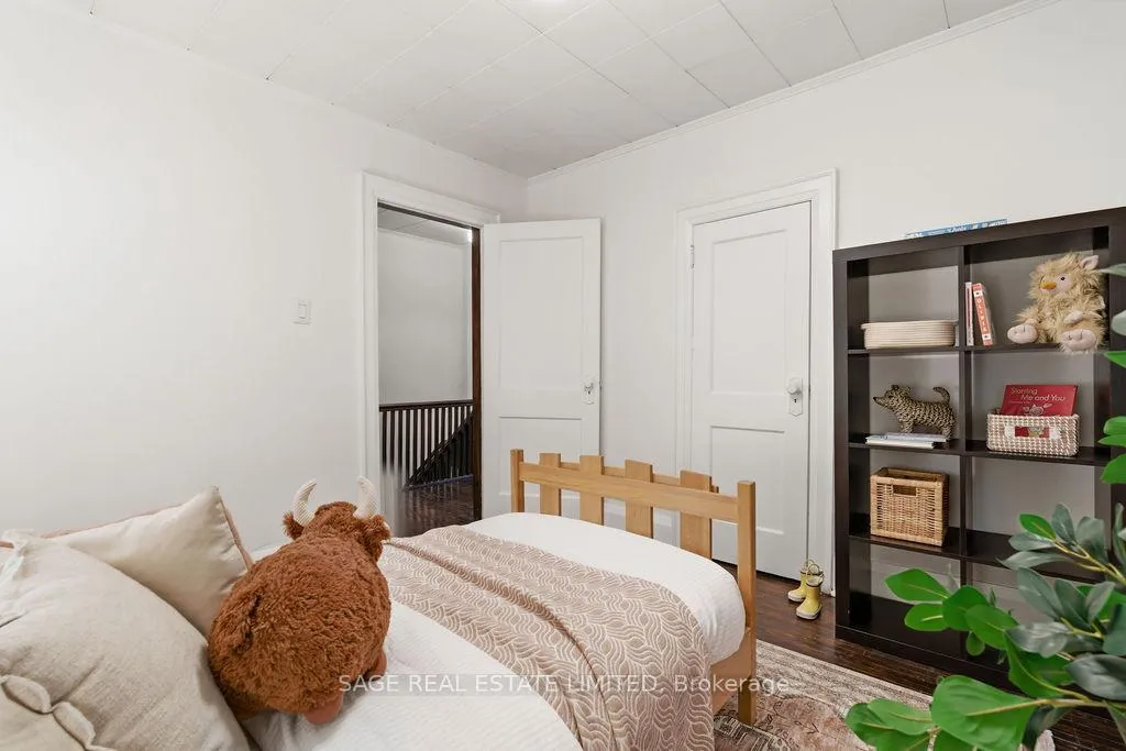Photo 23 of 96 Silverthorn Avenue, Toronto, Weston-Pellam Park — HOMEH