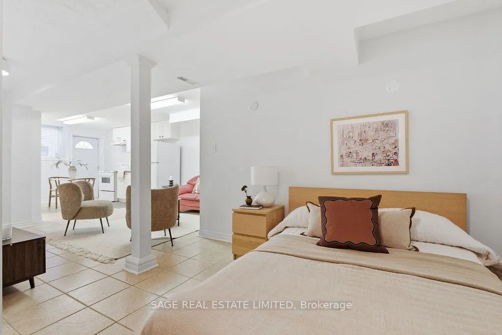 Photo 32 of 96 Silverthorn Avenue, Toronto, Weston-Pellam Park — HOMEH
