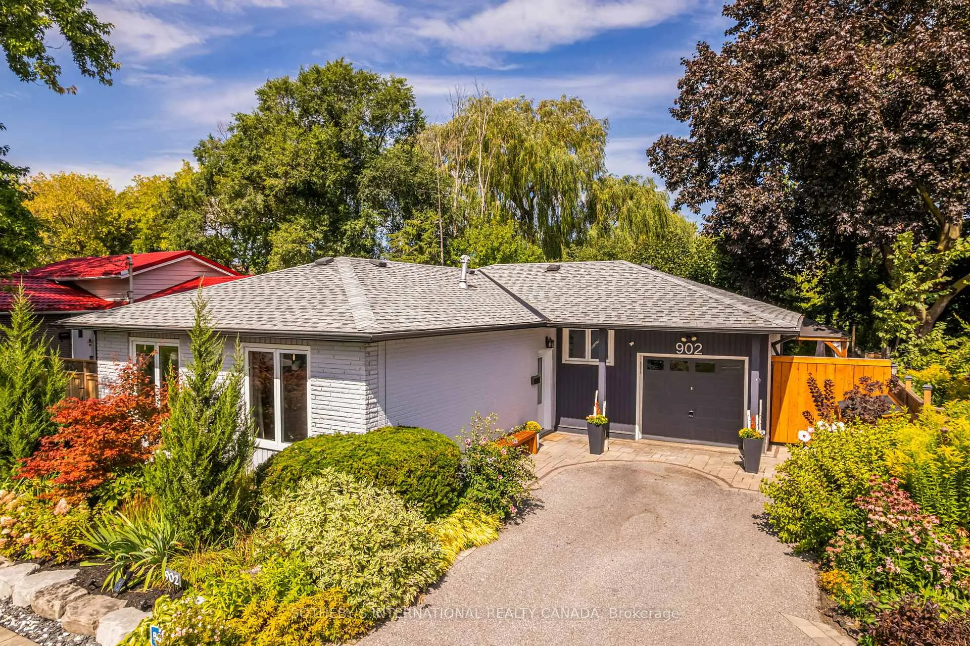 Photo 1 of 902 Vistula Drive, Pickering, West Shore — HOMEH