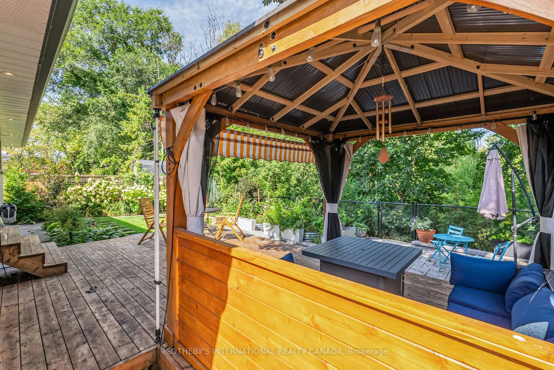 Photo 31 of 902 Vistula Drive, Pickering, West Shore — HOMEH