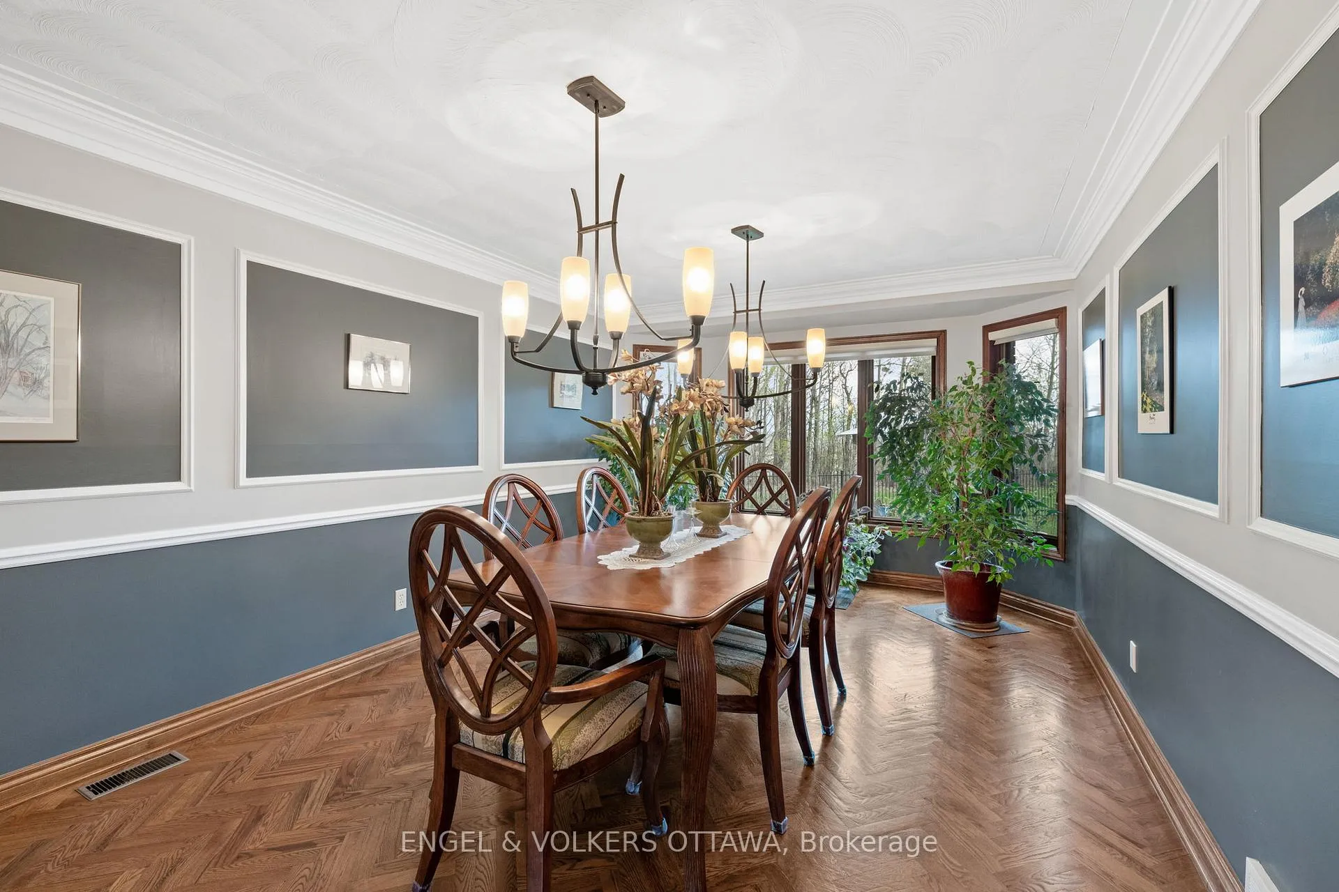 Photo 8 of 1345 De Papillon Place, Ottawa, Fallingbrook/Ridgemount — HOMEH