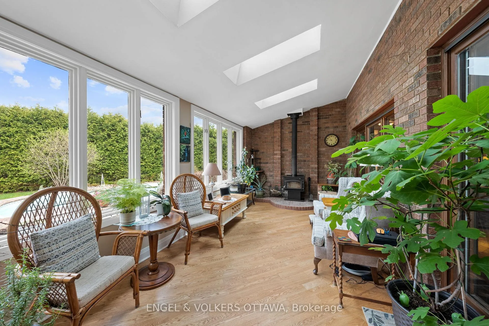 Photo 17 of 1345 De Papillon Place, Ottawa, Fallingbrook/Ridgemount — HOMEH