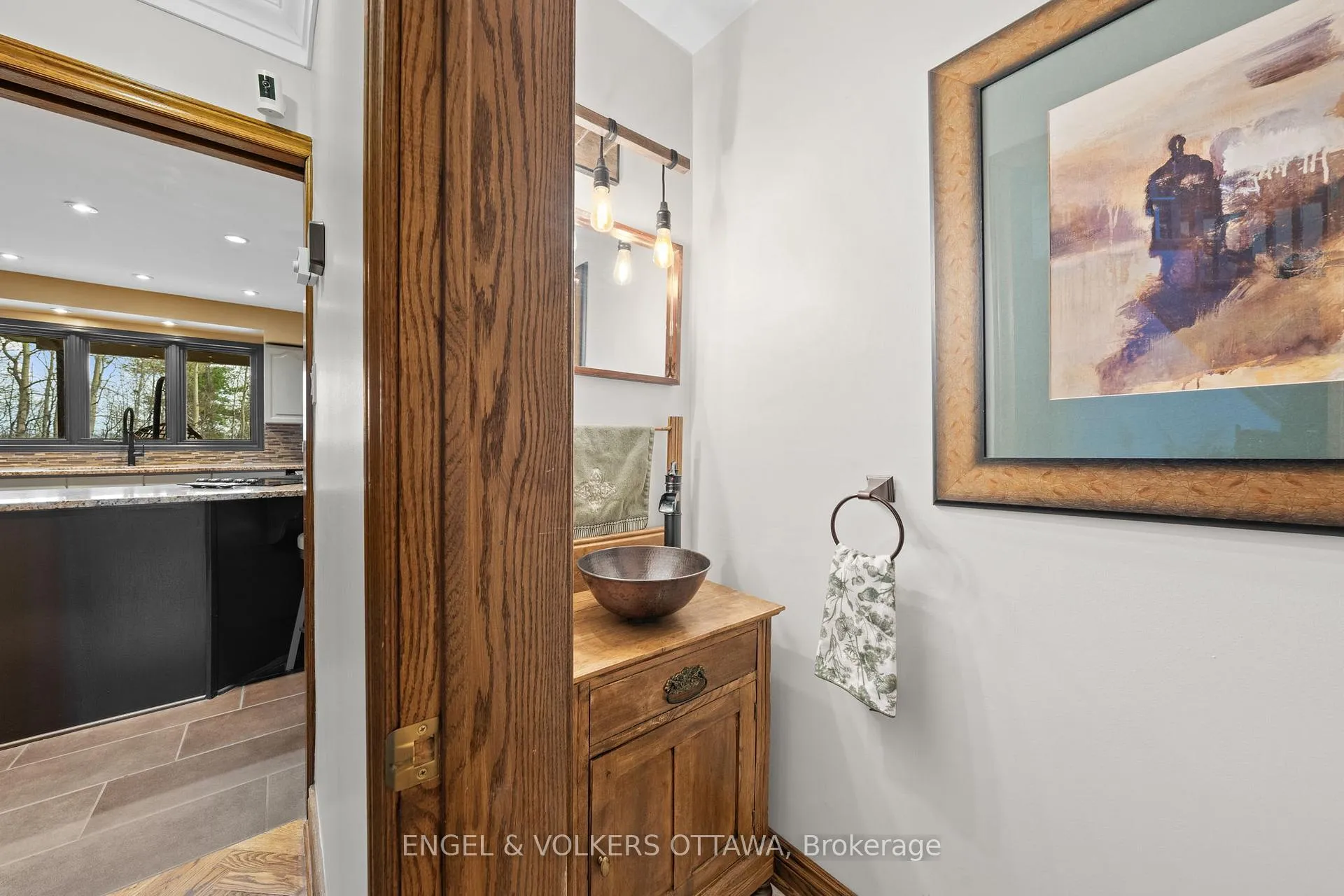 Photo 18 of 1345 De Papillon Place, Ottawa, Fallingbrook/Ridgemount — HOMEH