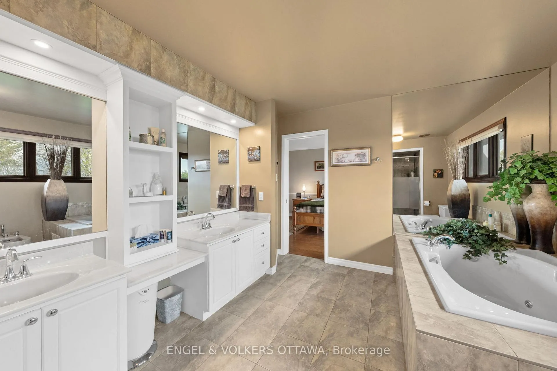 Photo 24 of 1345 De Papillon Place, Ottawa, Fallingbrook/Ridgemount — HOMEH