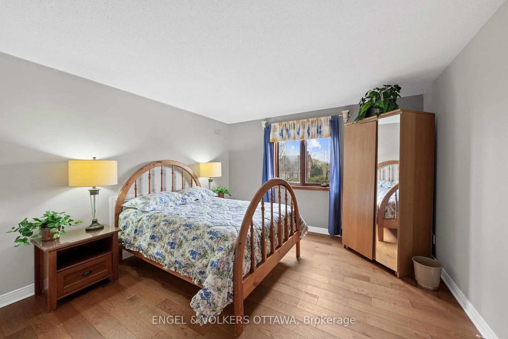 Photo 30 of 1345 De Papillon Place, Ottawa, Fallingbrook/Ridgemount — HOMEH