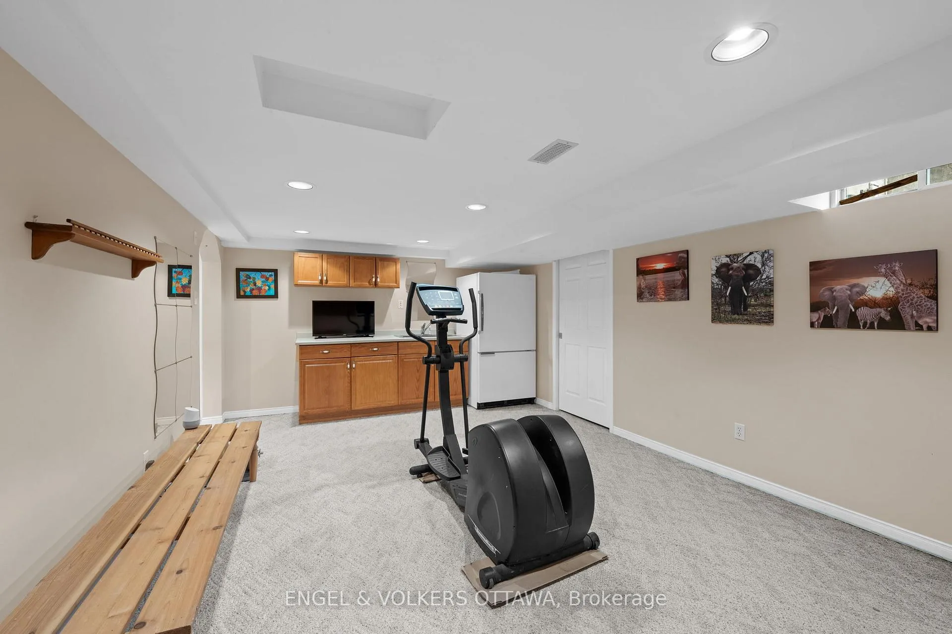 Photo 34 of 1345 De Papillon Place, Ottawa, Fallingbrook/Ridgemount — HOMEH