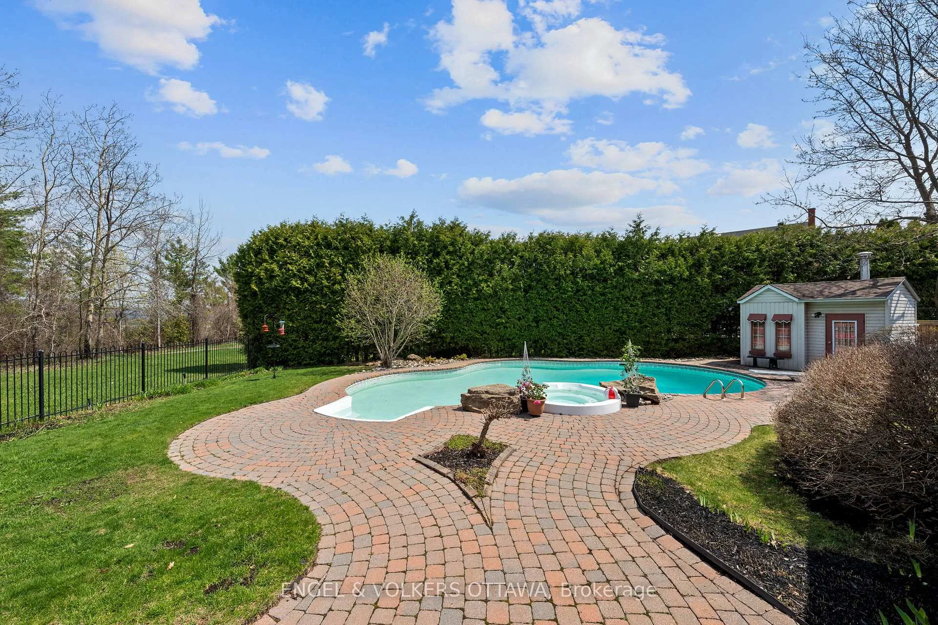 Photo 41 of 1345 De Papillon Place, Ottawa, Fallingbrook/Ridgemount — HOMEH