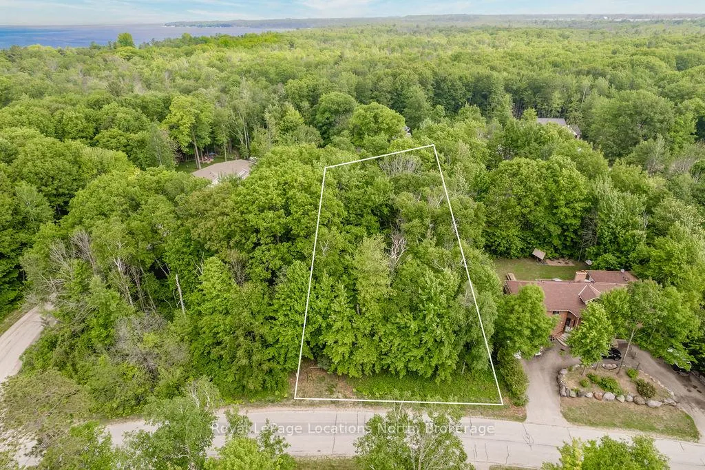 Photo 1 of 16 Sunward Drive, Wasaga Beach — HOMEH