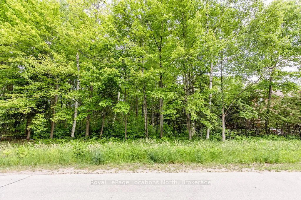 Photo 3 of 16 Sunward Drive, Wasaga Beach — HOMEH
