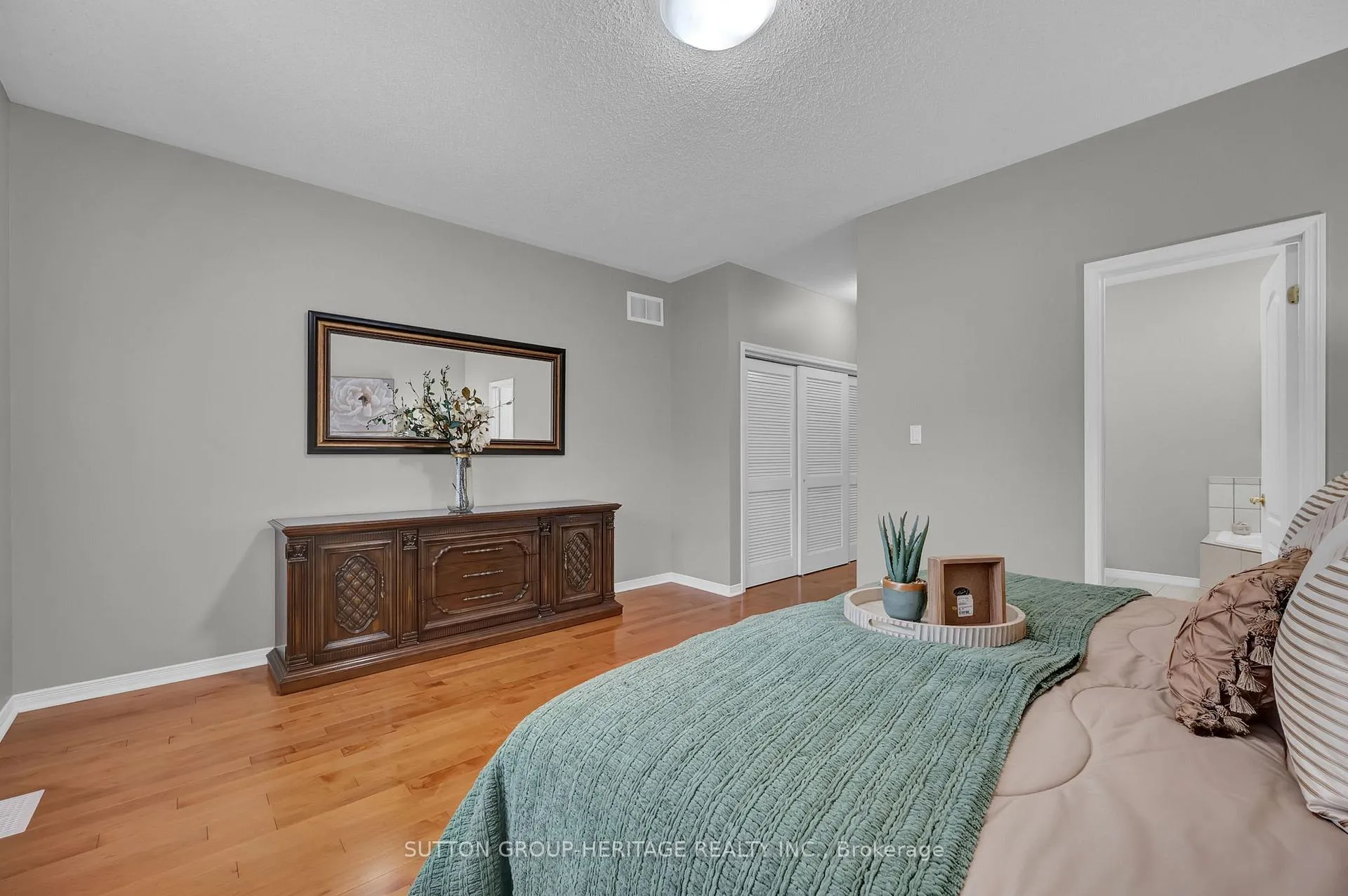 Photo 25 of 951 Barbados Street, Oshawa, Northglen — HOMEH