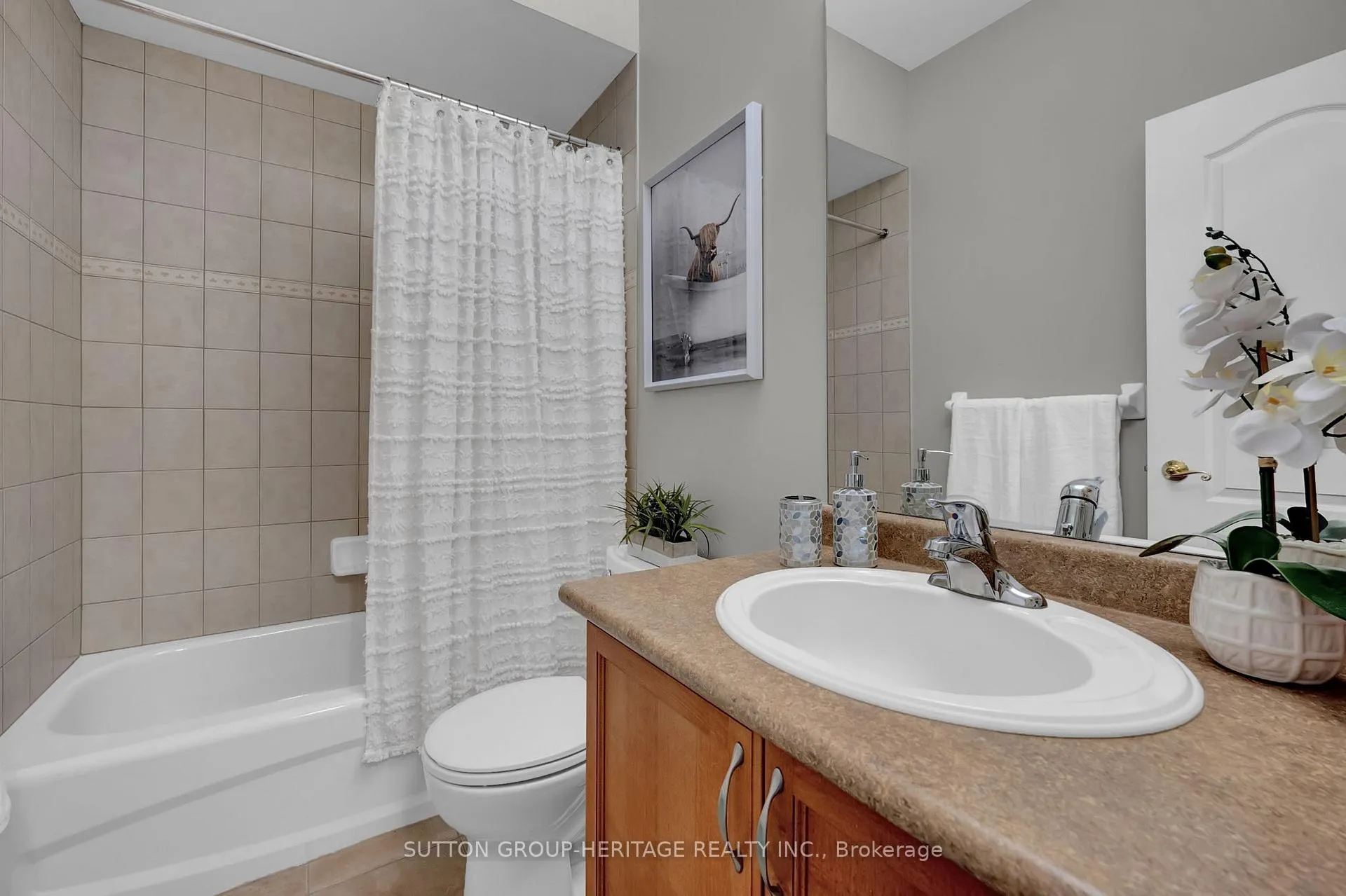 Photo 32 of 951 Barbados Street, Oshawa, Northglen — HOMEH