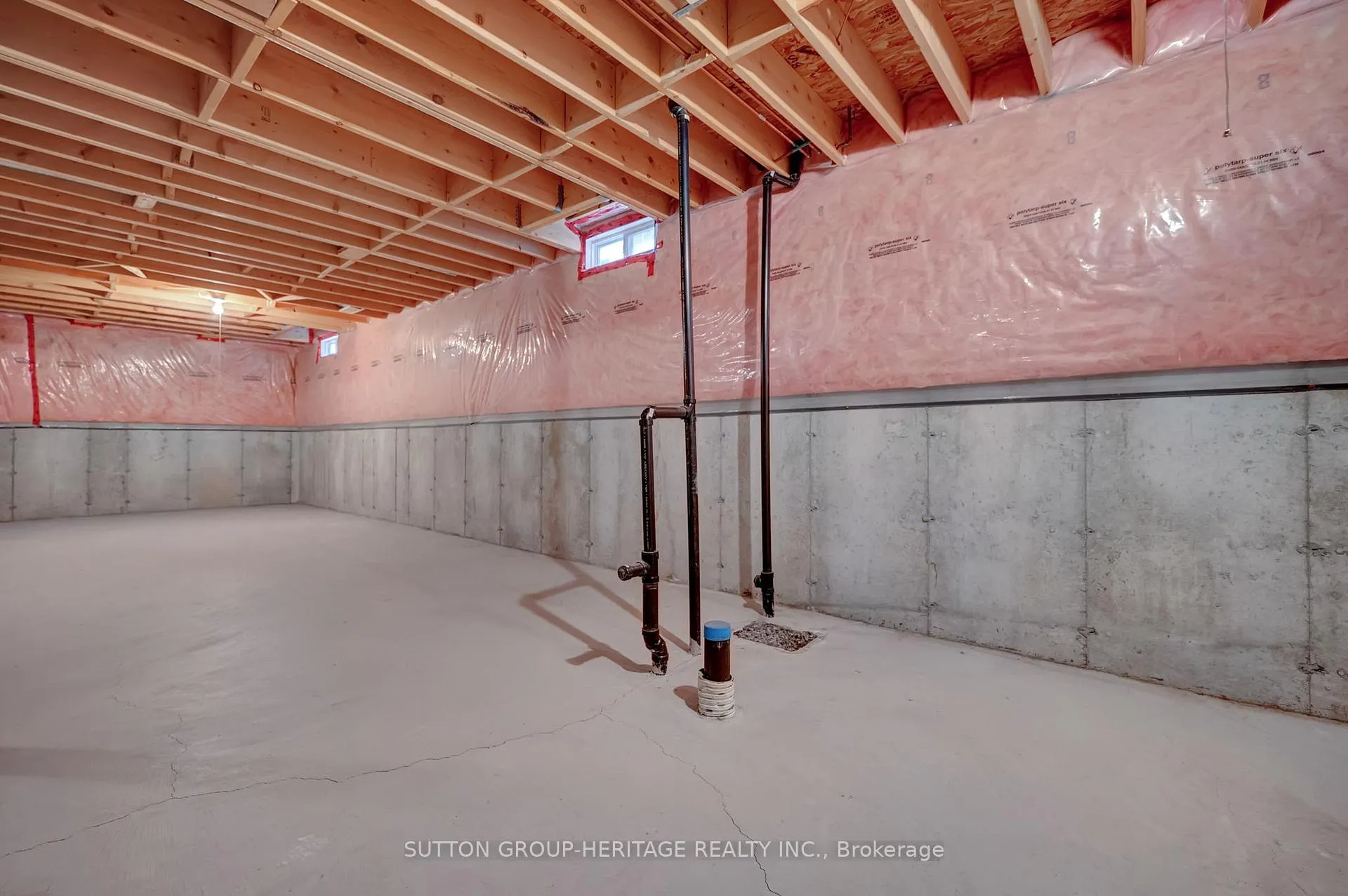 Photo 36 of 951 Barbados Street, Oshawa, Northglen — HOMEH