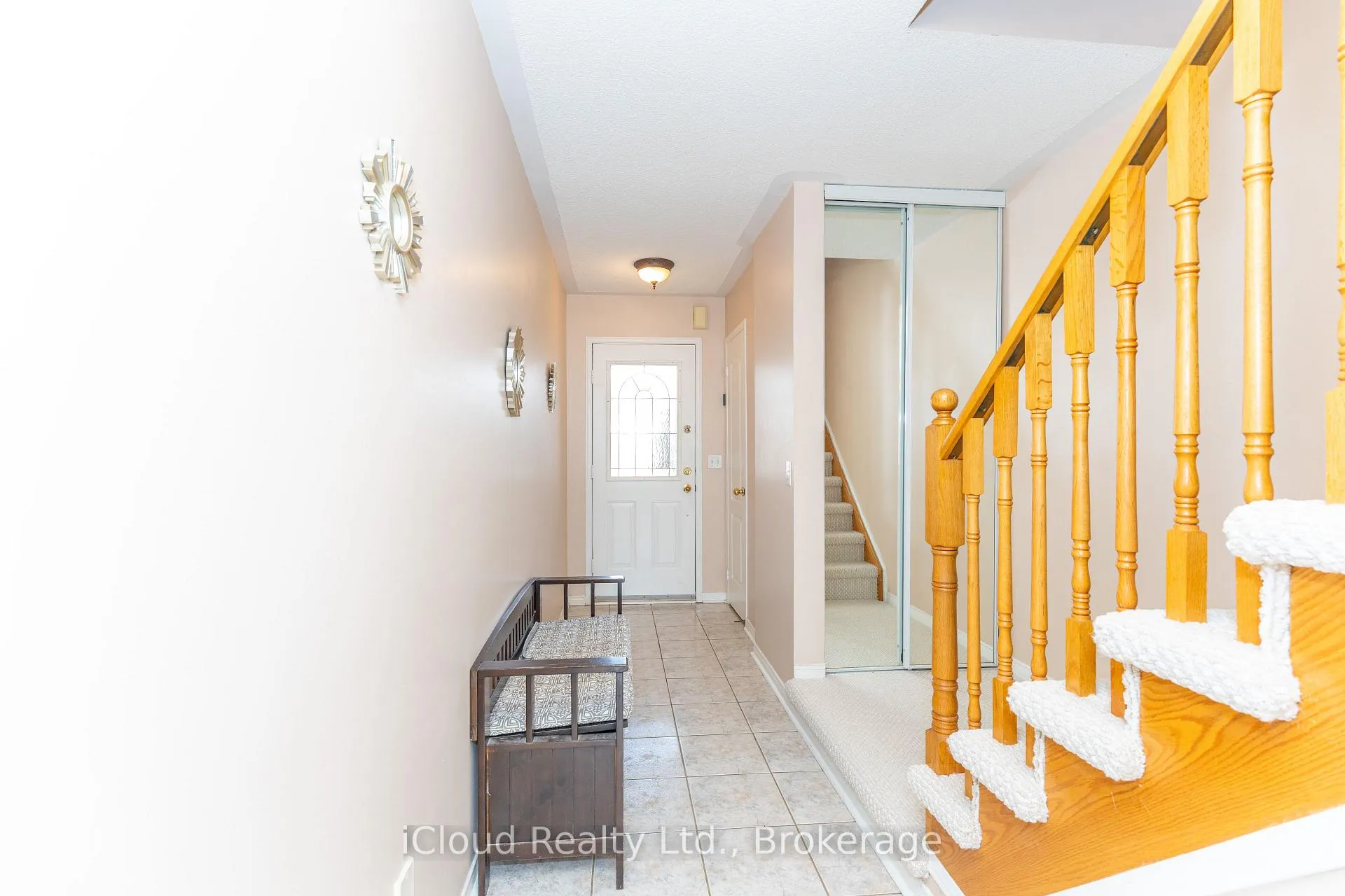 Photo 4 of 3842 Ridgepoint Way, Mississauga, Lisgar — HOMEH