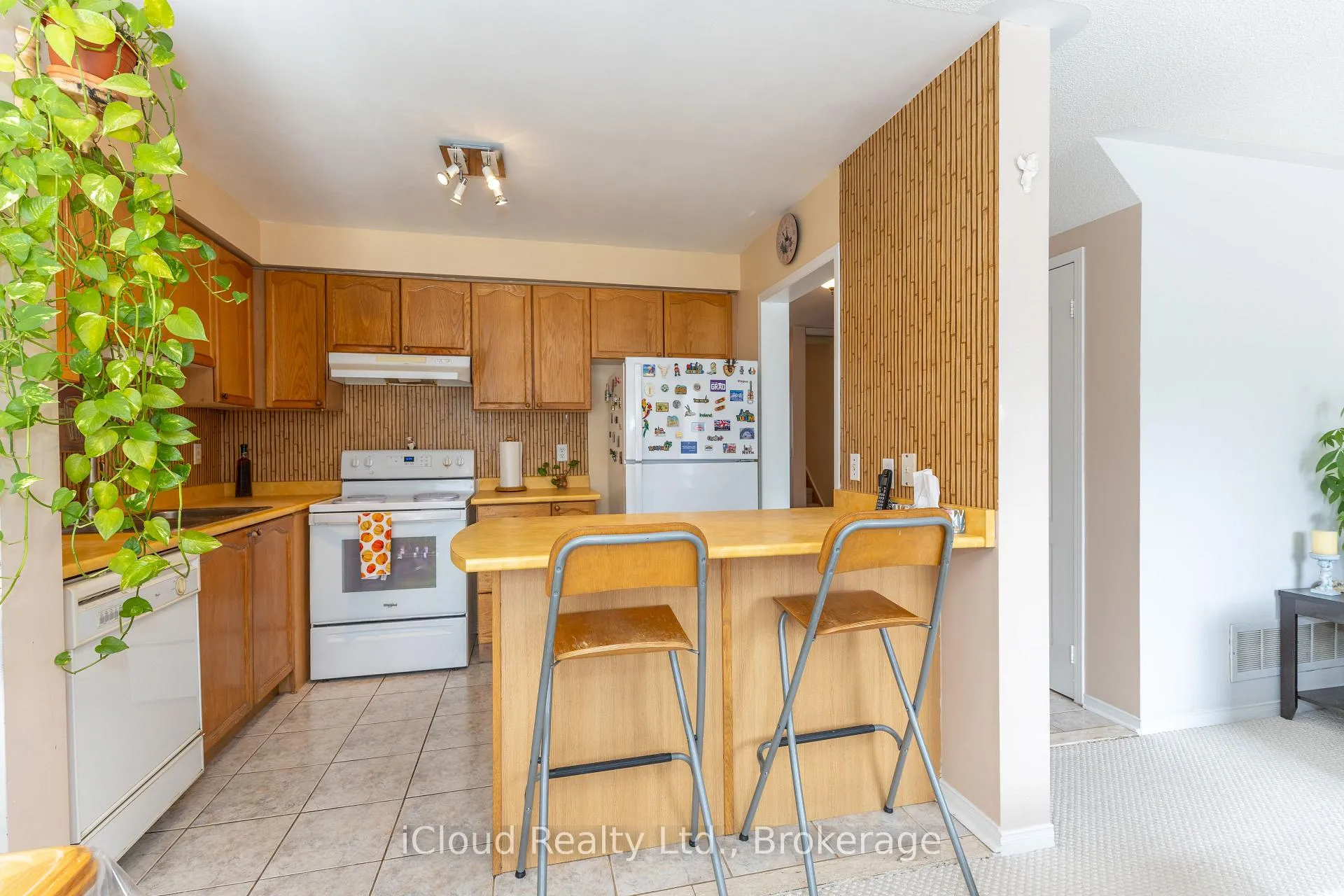 Photo 10 of 3842 Ridgepoint Way, Mississauga, Lisgar — HOMEH