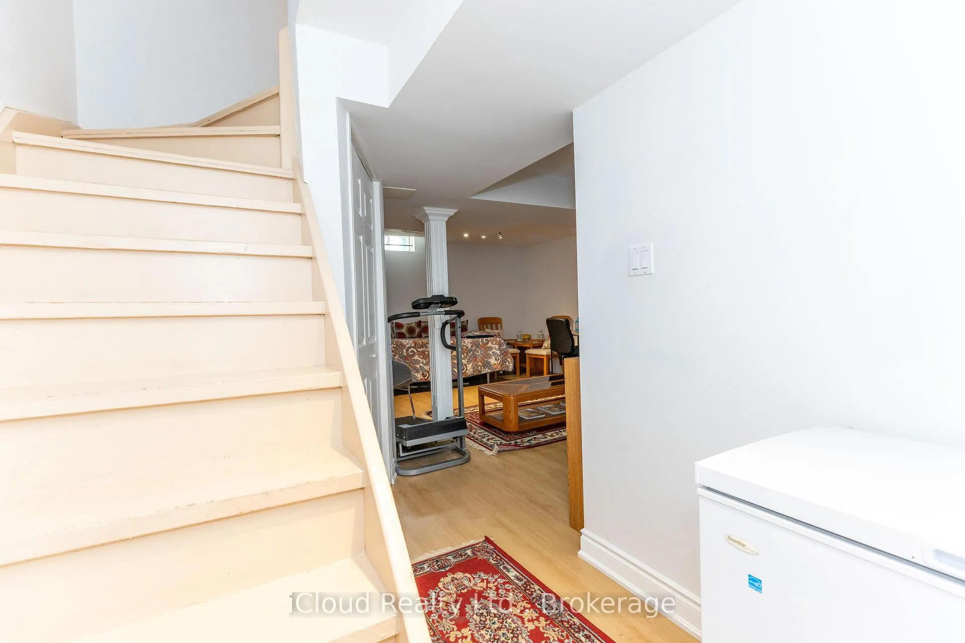 Photo 37 of 3842 Ridgepoint Way, Mississauga, Lisgar — HOMEH