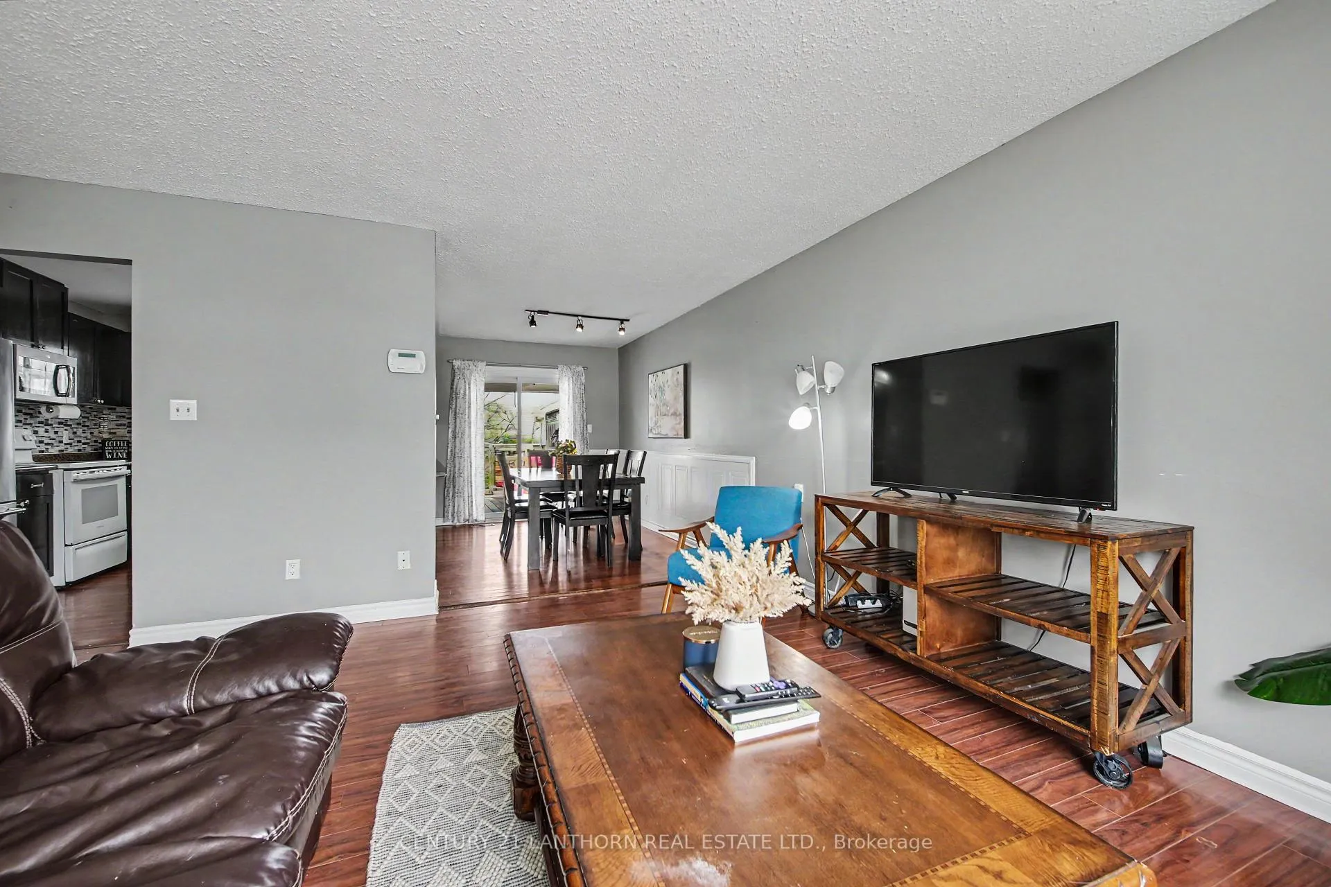 Photo 7 of 43 Ireland Drive, Quinte West, Trenton Ward — HOMEH