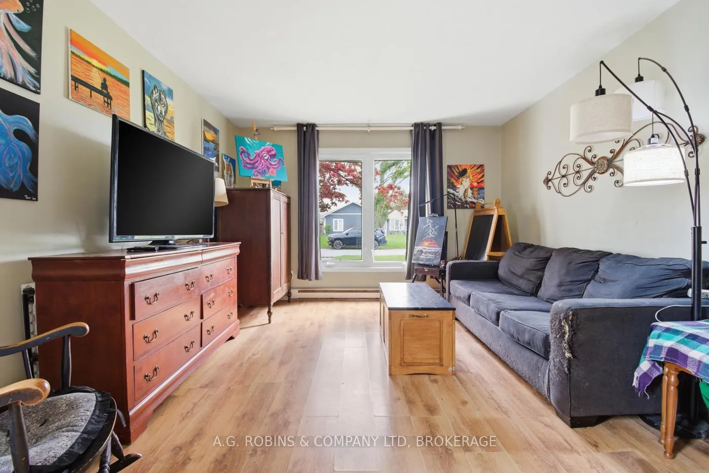 Photo 8 of 29 Lanark Crescent, St. Catharines, Carlton/Bunting — HOMEH