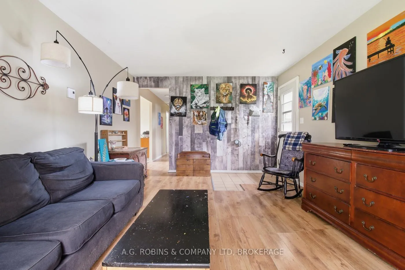 Photo 11 of 29 Lanark Crescent, St. Catharines, Carlton/Bunting — HOMEH