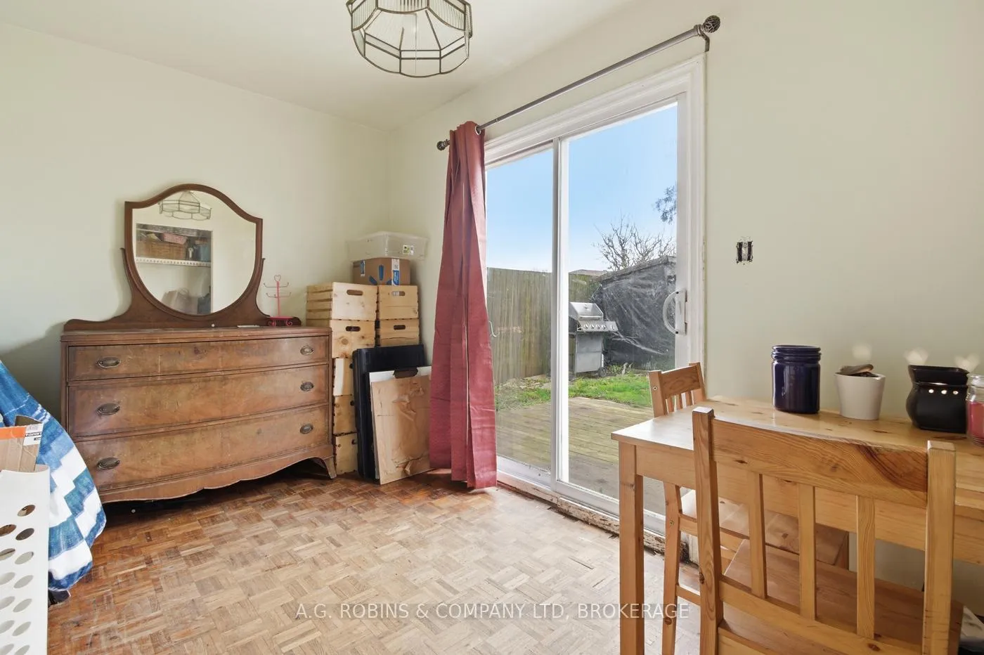 Photo 25 of 29 Lanark Crescent, St. Catharines, Carlton/Bunting — HOMEH