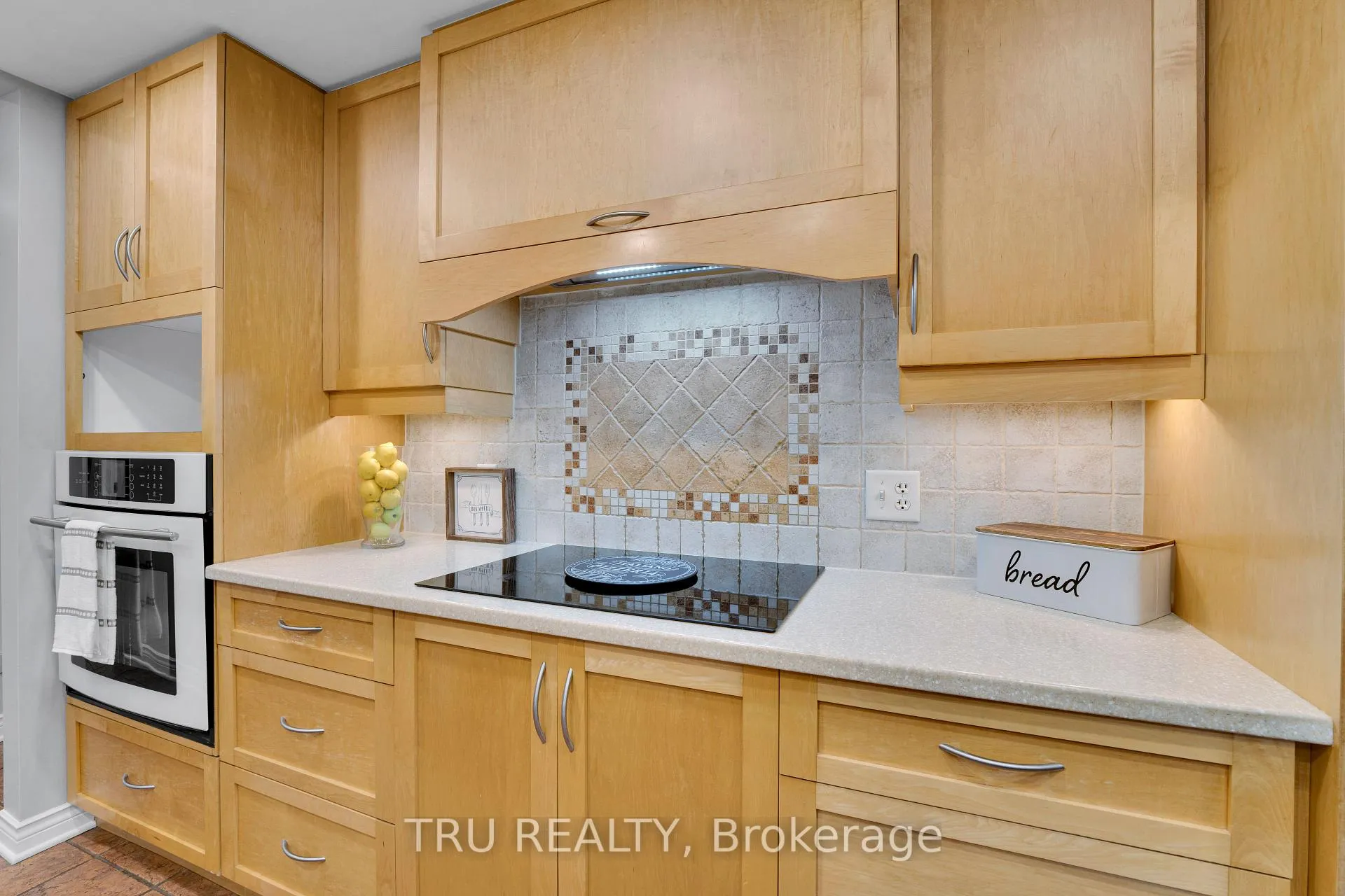 Photo 8 of 2529 Marshwood Road, Ottawa, Huntley Ward (North West) — HOMEH