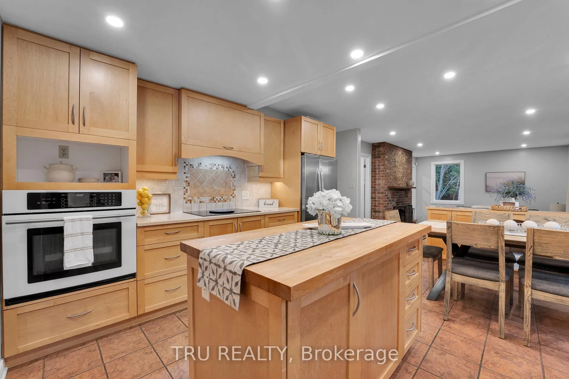 Photo 11 of 2529 Marshwood Road, Ottawa, Huntley Ward (North West) — HOMEH