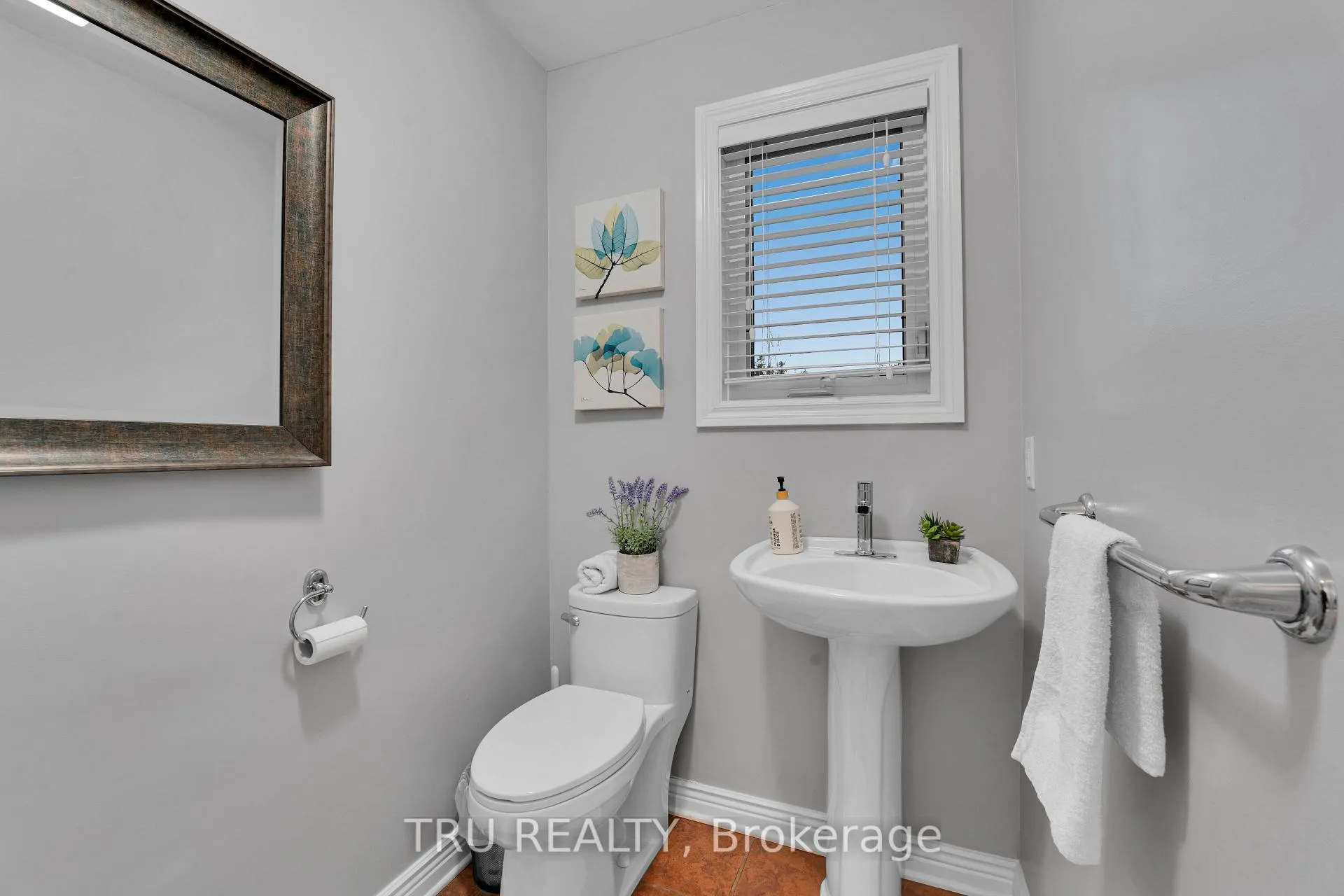 Photo 20 of 2529 Marshwood Road, Ottawa, Huntley Ward (North West) — HOMEH