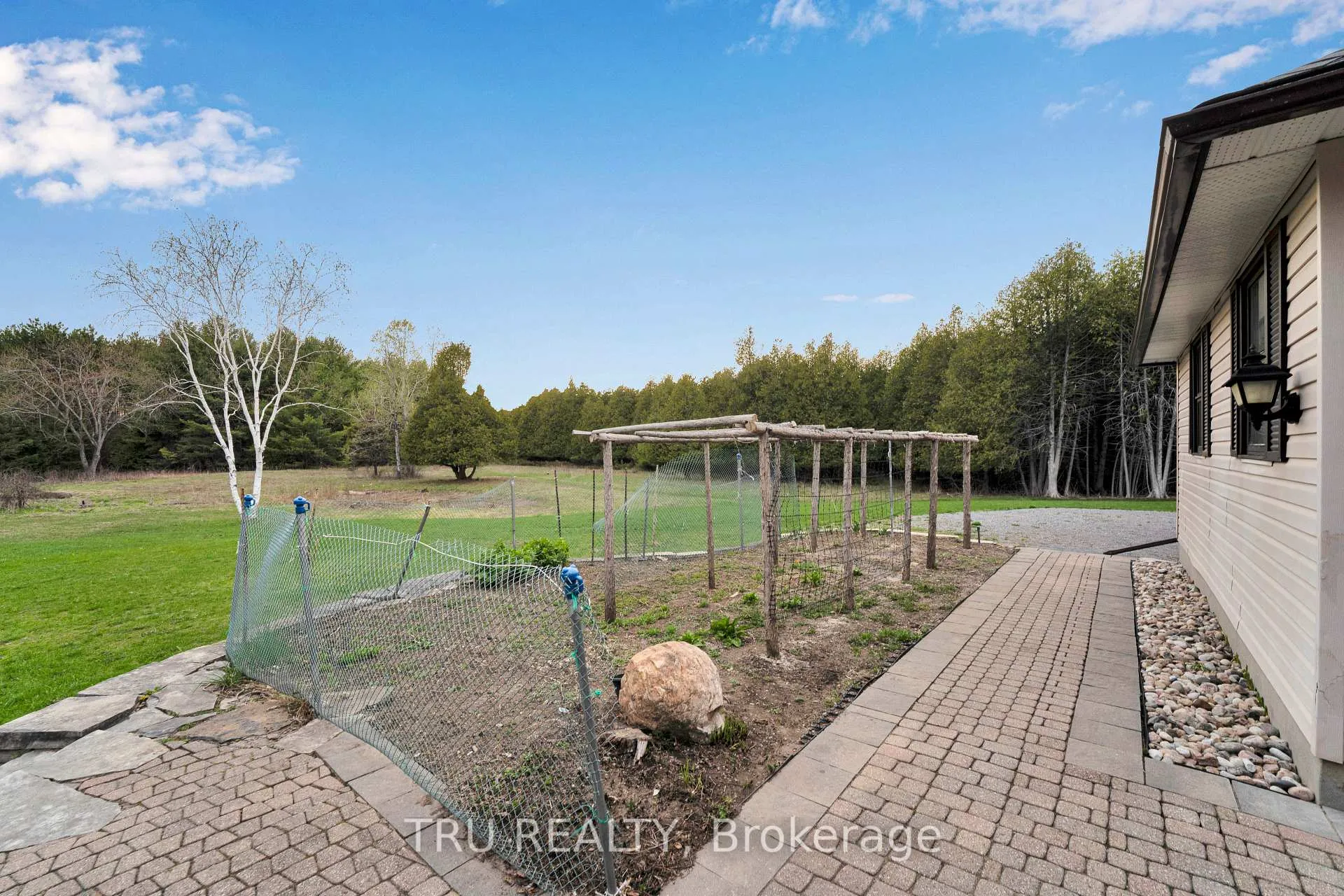 Photo 38 of 2529 Marshwood Road, Ottawa, Huntley Ward (North West) — HOMEH
