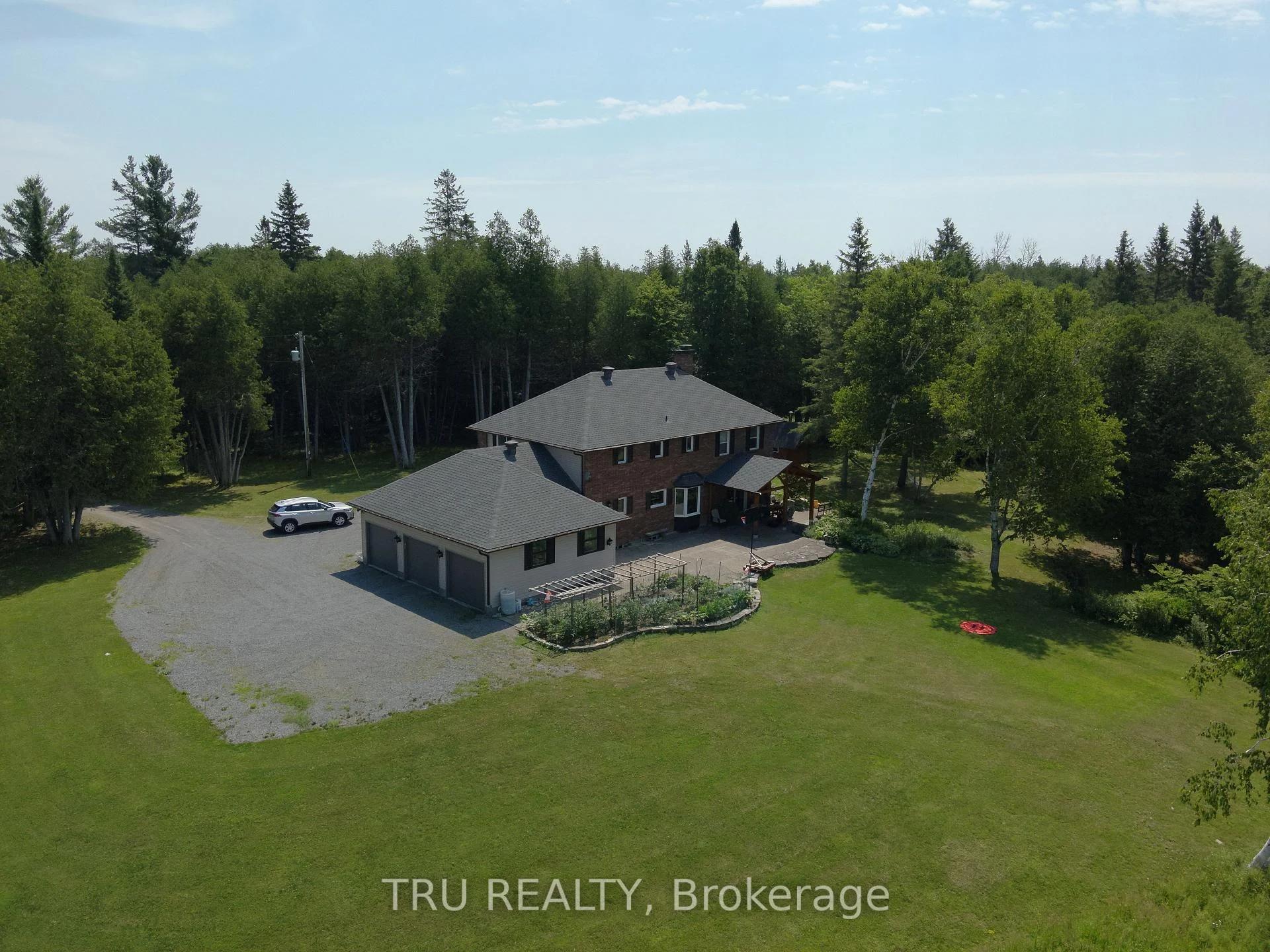 Photo 55 of 2529 Marshwood Road, Ottawa, Huntley Ward (North West) — HOMEH