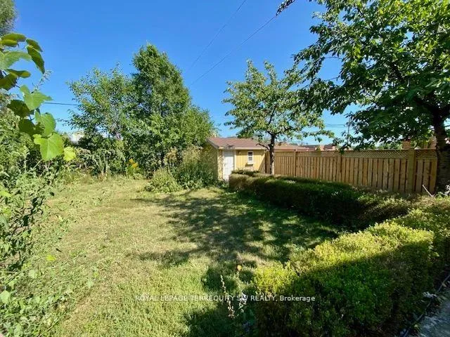 Photo 33 of 35 Euphrasia Drive, North York, Yorkdale-Glen Park — HOMEH