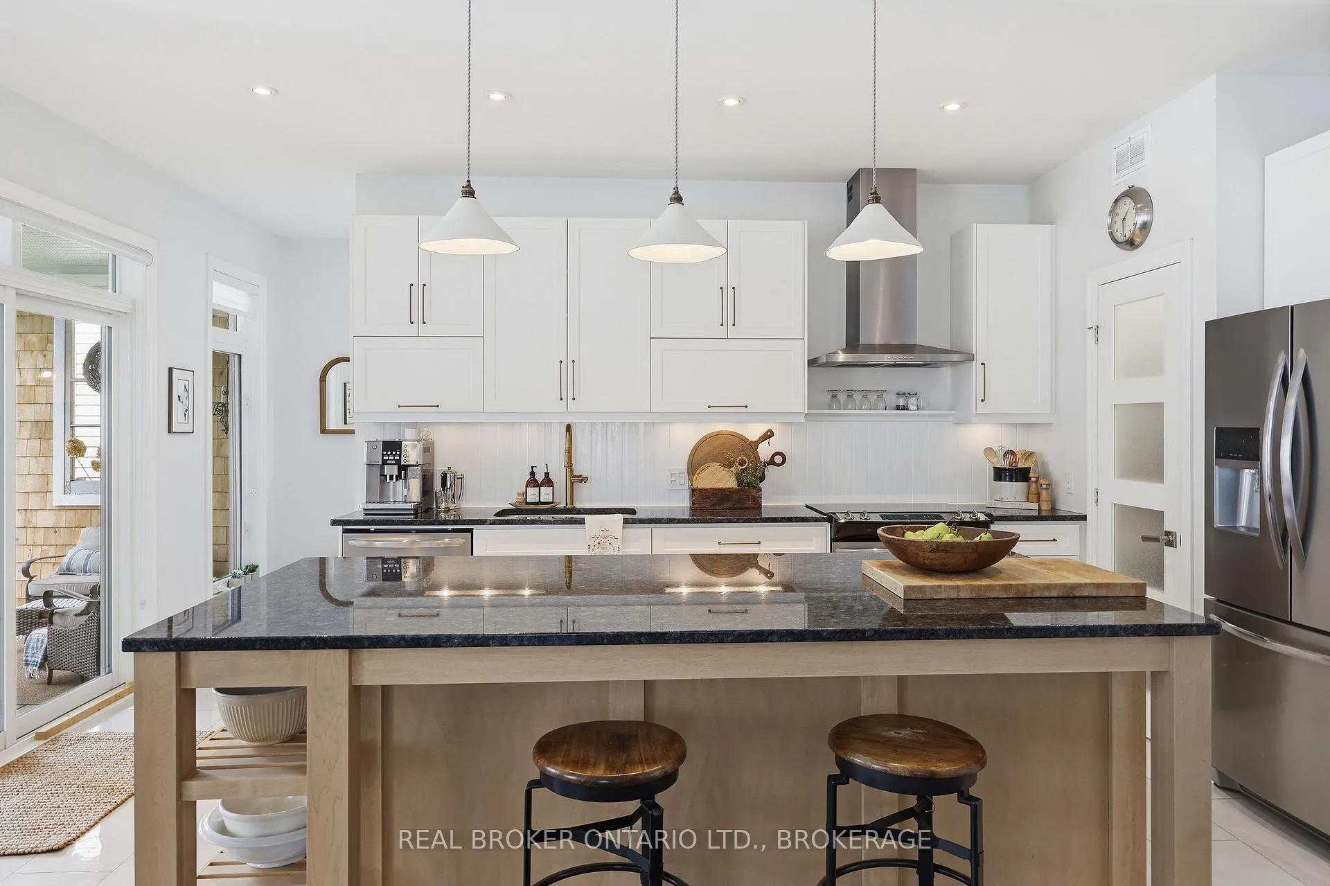 Photo 21 of 856 Stonewalk Drive, Kingston, Kingston East (Incl Barret Crt) — HOMEH