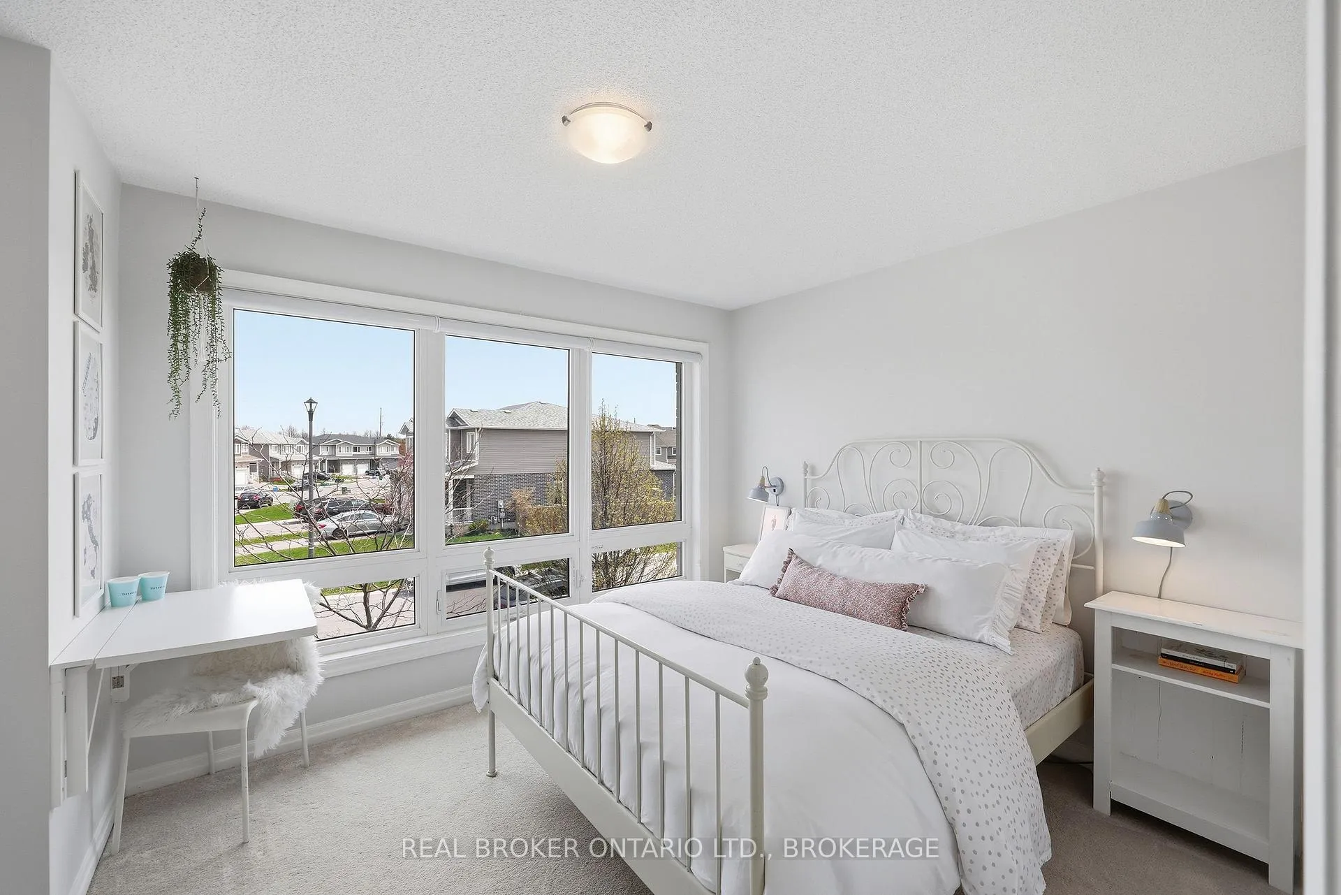 Photo 35 of 856 Stonewalk Drive, Kingston, Kingston East (Incl Barret Crt) — HOMEH
