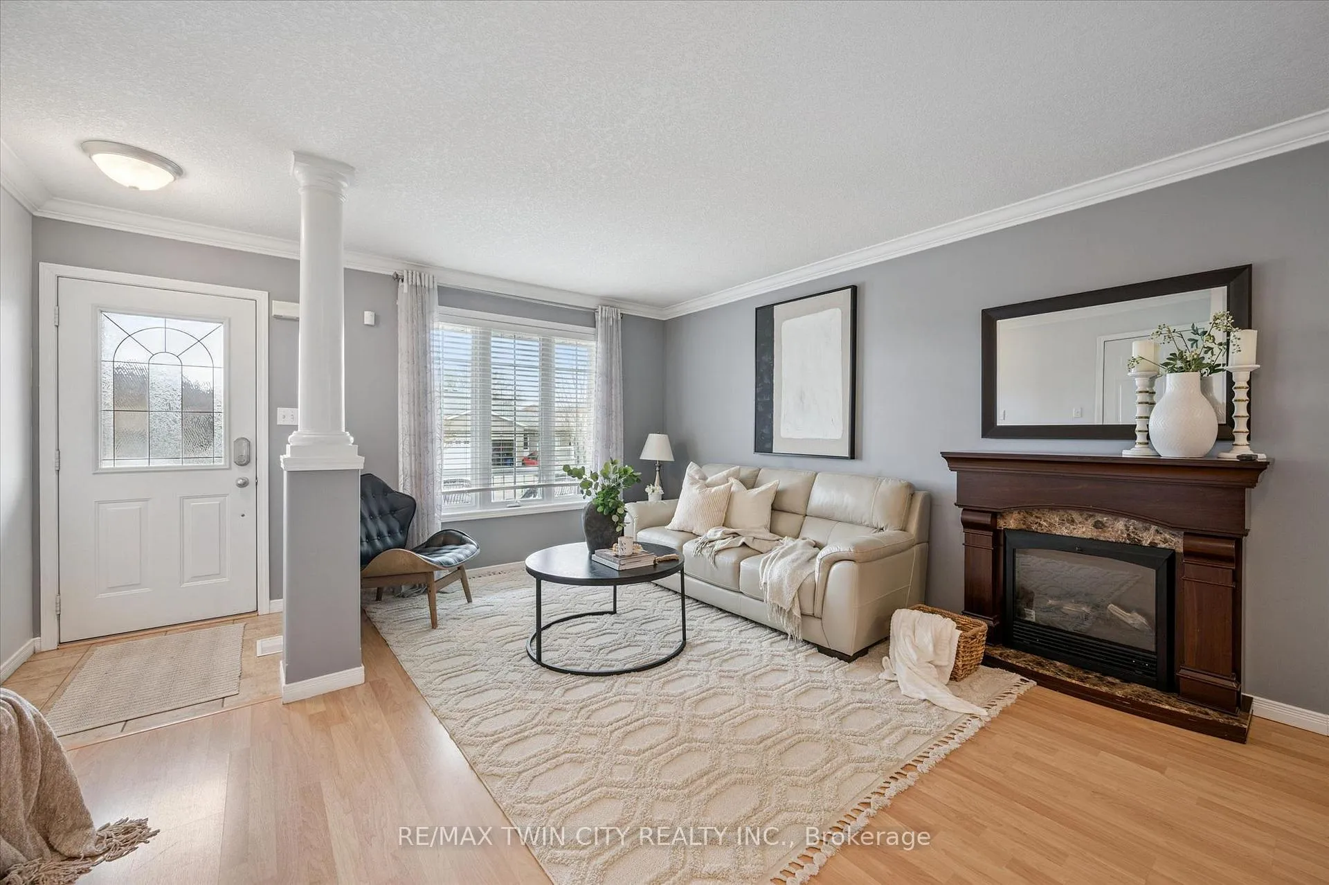Photo 3 of 6 Mosser Drive, Cambridge — HOMEH