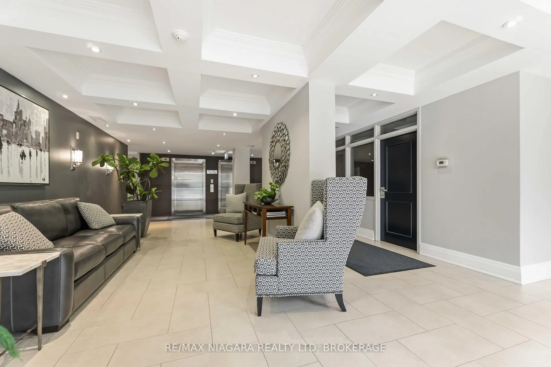 Photo 5 of Unit 107, 125 Wilson Street W, Hamilton, Ancaster — HOMEH