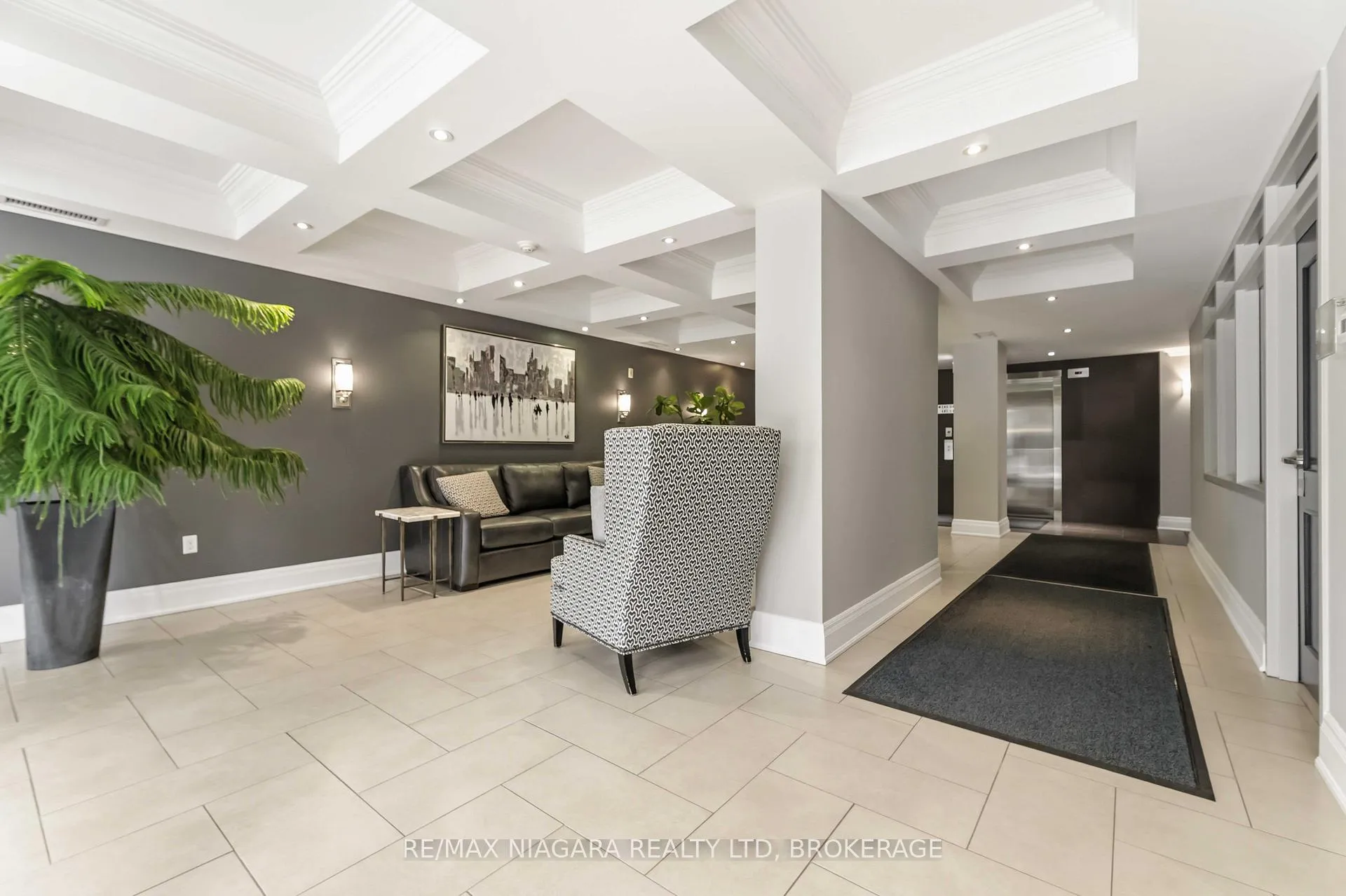 Photo 6 of Unit 107, 125 Wilson Street W, Hamilton, Ancaster — HOMEH